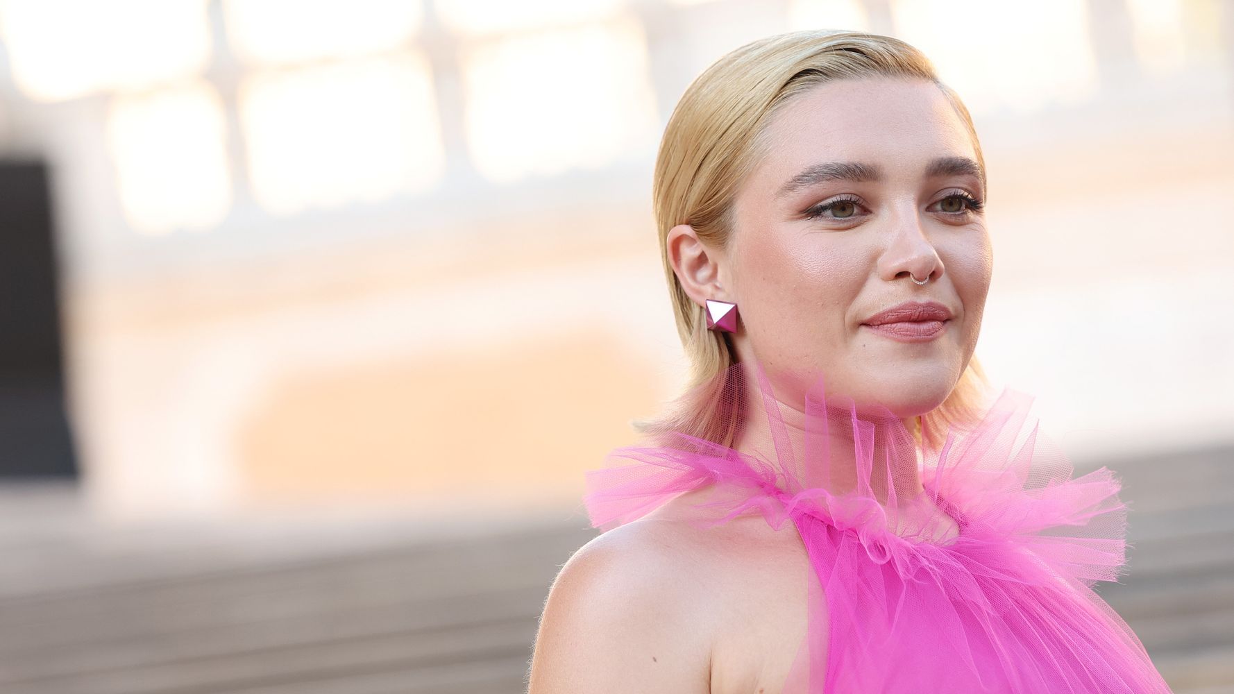 Stunning Florence Pugh Wallpapers