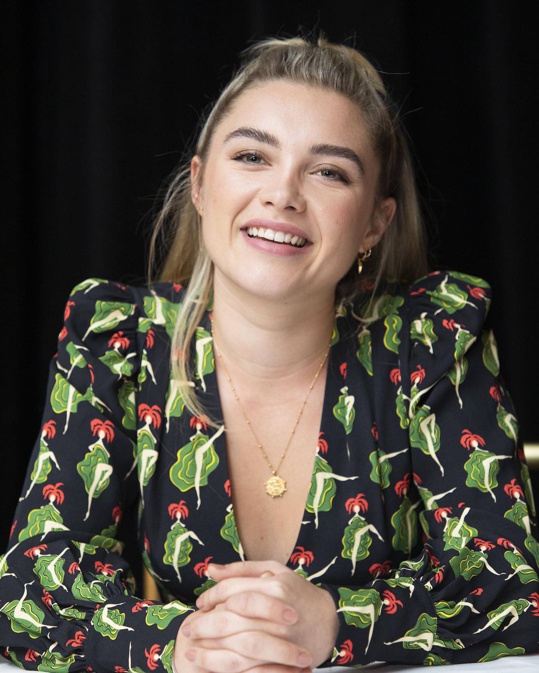 Stunning Florence Pugh Wallpapers