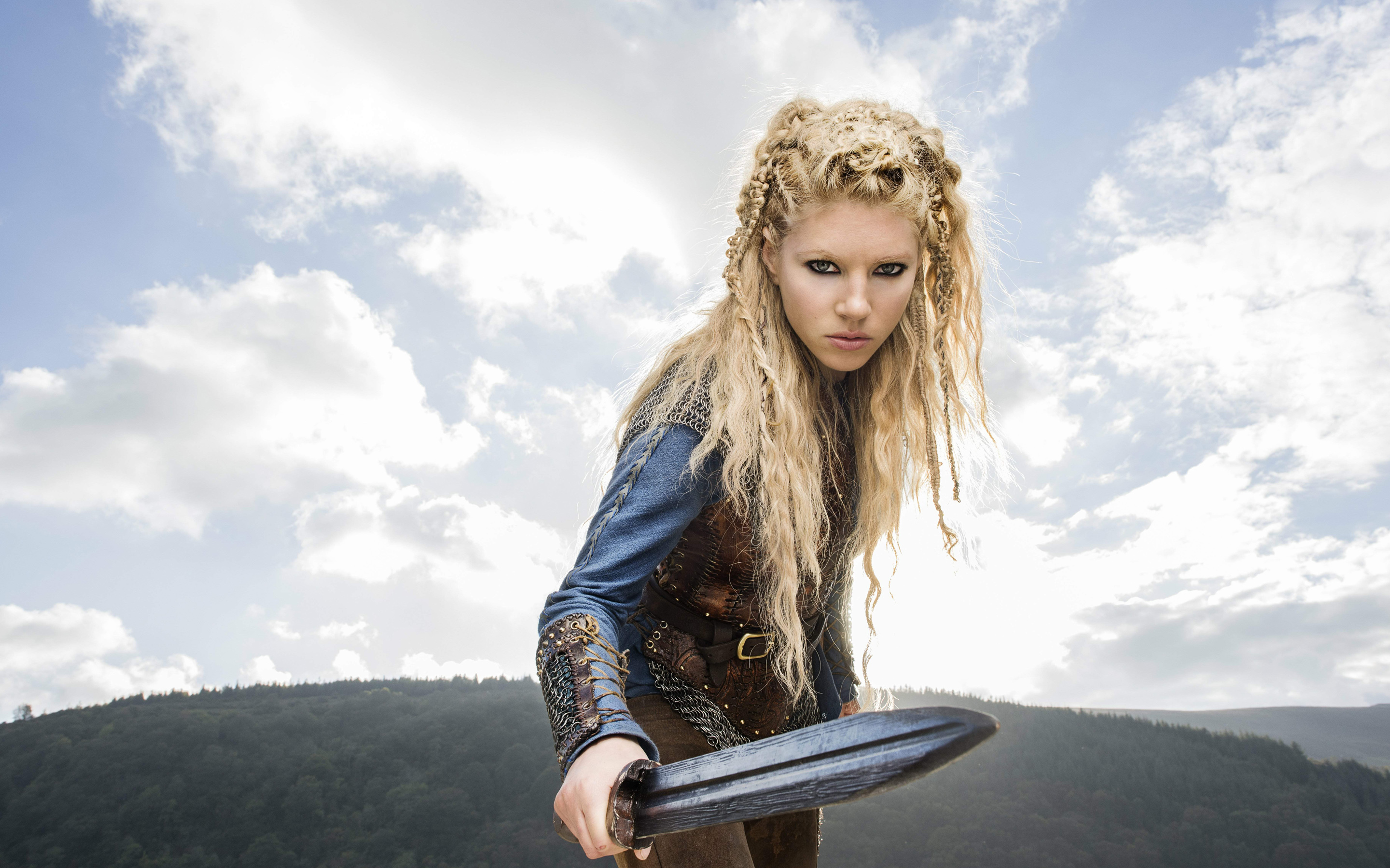 Stunning Katheryn Winnick Vikings Wallpapers