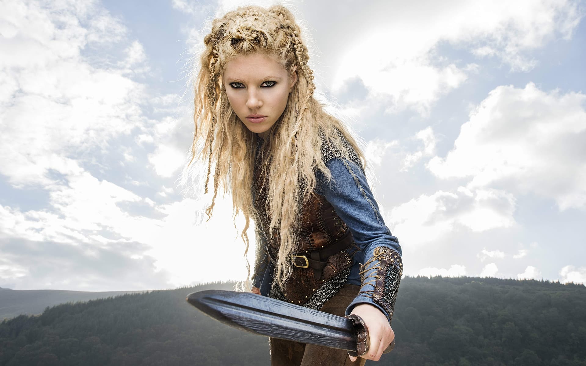 Stunning Katheryn Winnick Vikings Wallpapers