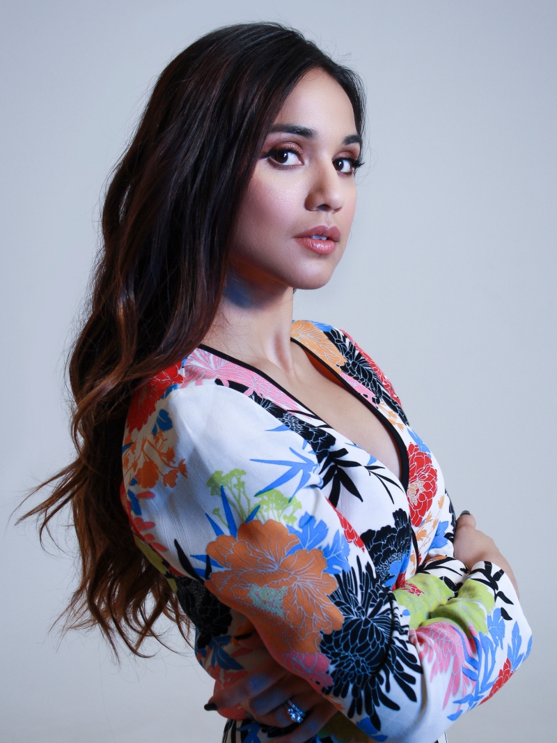 Summer Bishil Wallpapers