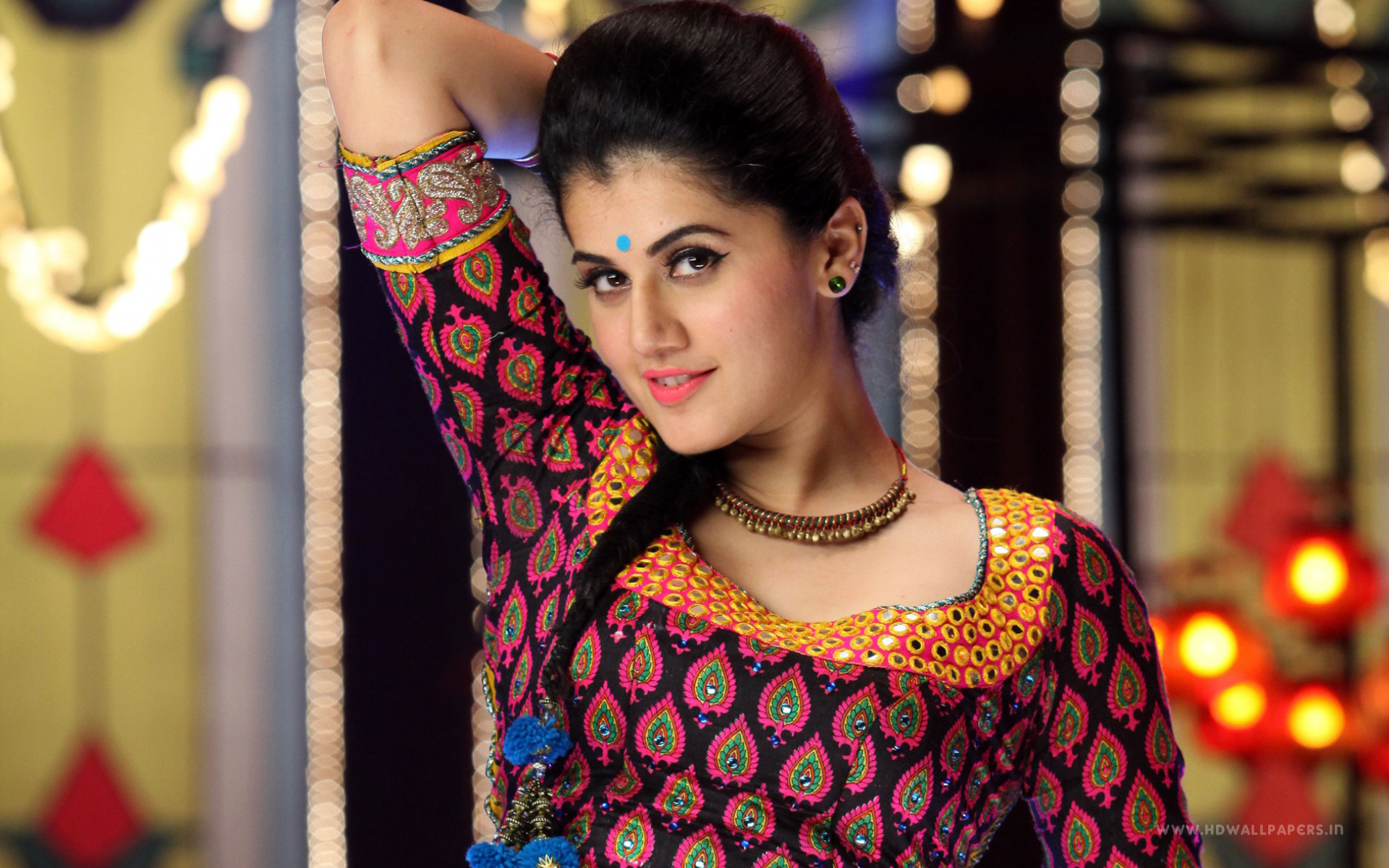 Tapsee Pannu Wallpapers