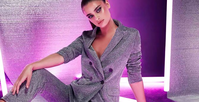 Taylor Hill Model 2020 Wallpapers