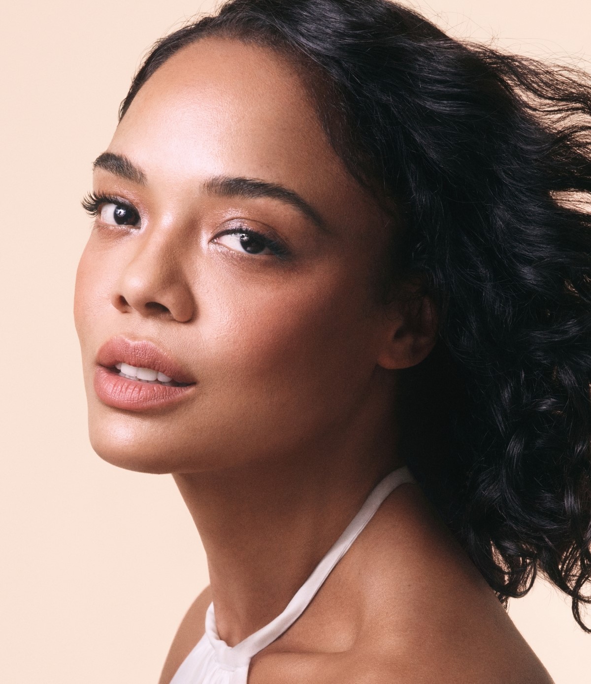 Tessa Thompson Portrait 2020 Wallpapers