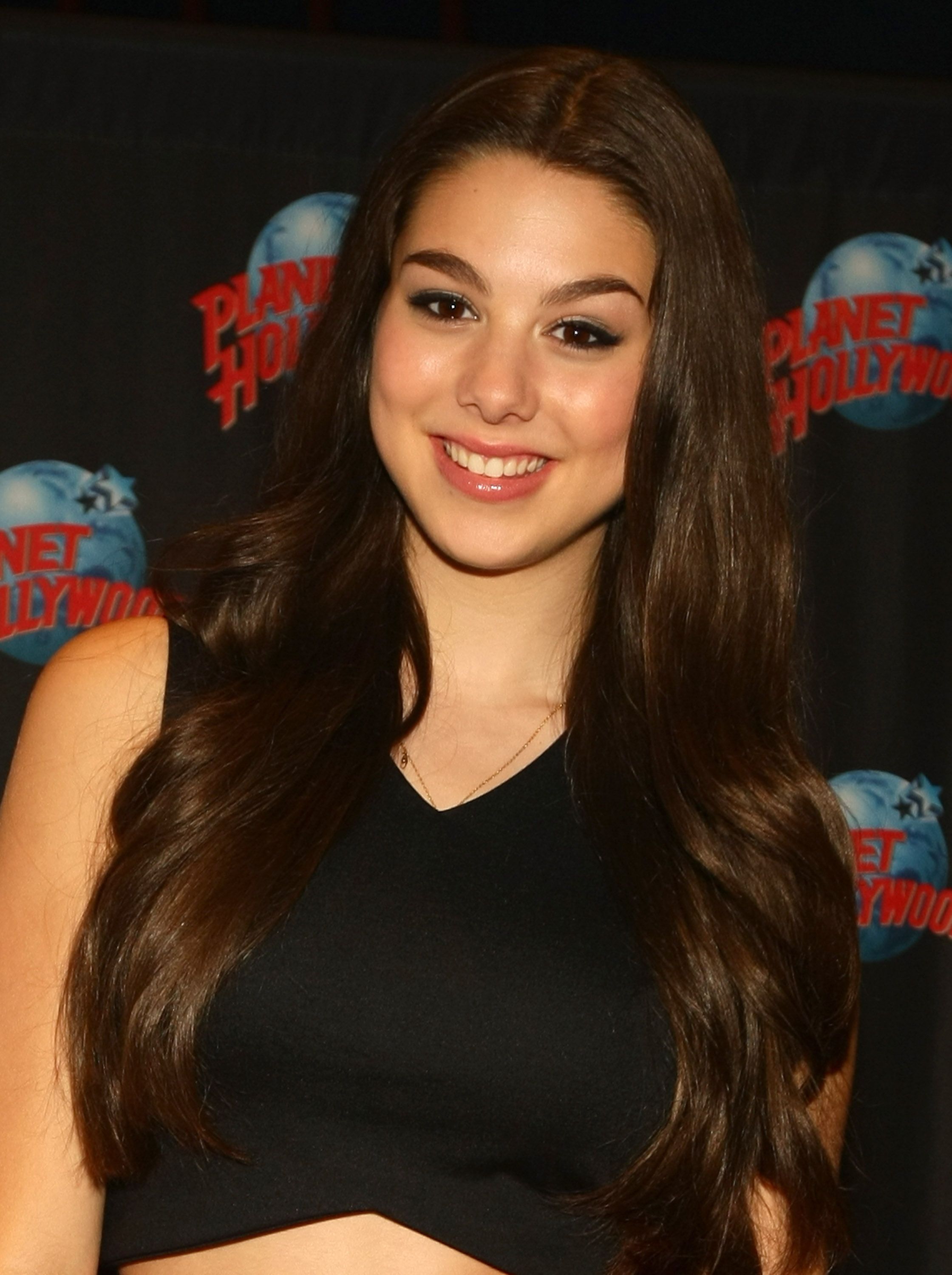 The Thundermans Actress Kira Kosarin 2018 Wallpapers