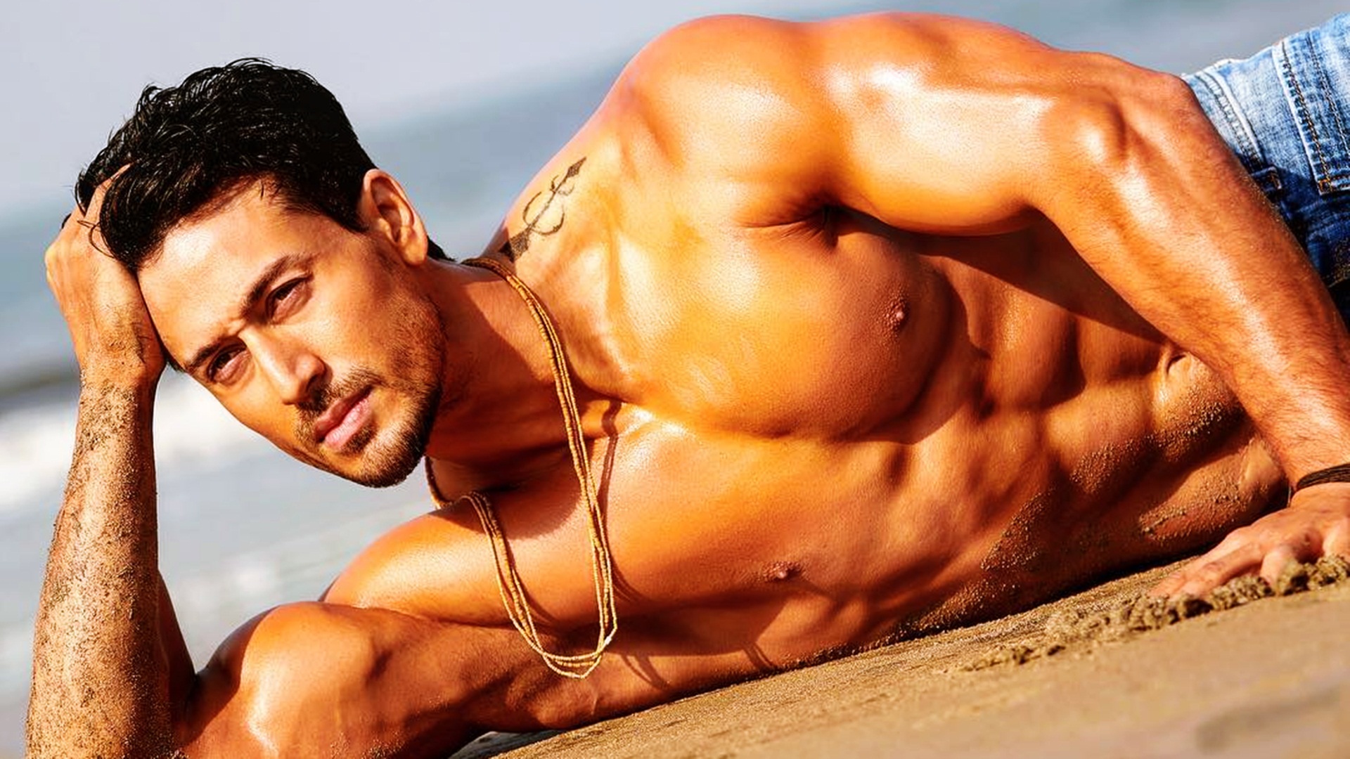 Tiger Shroff Body Wallpapers