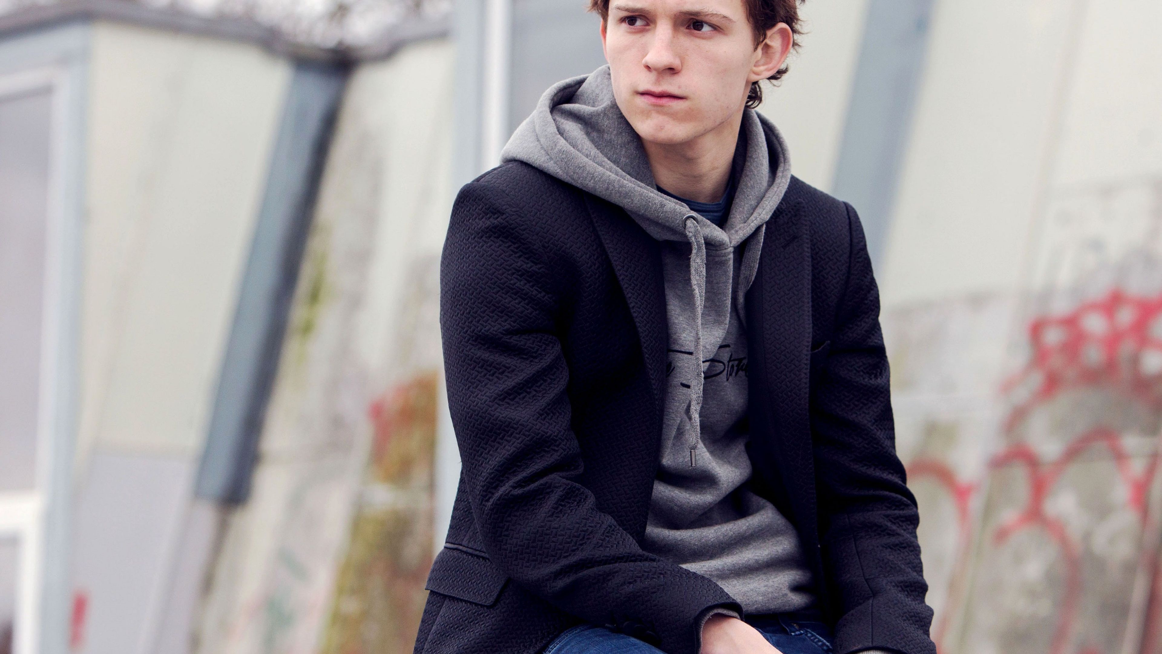 Tom Holland HD Wallpapers