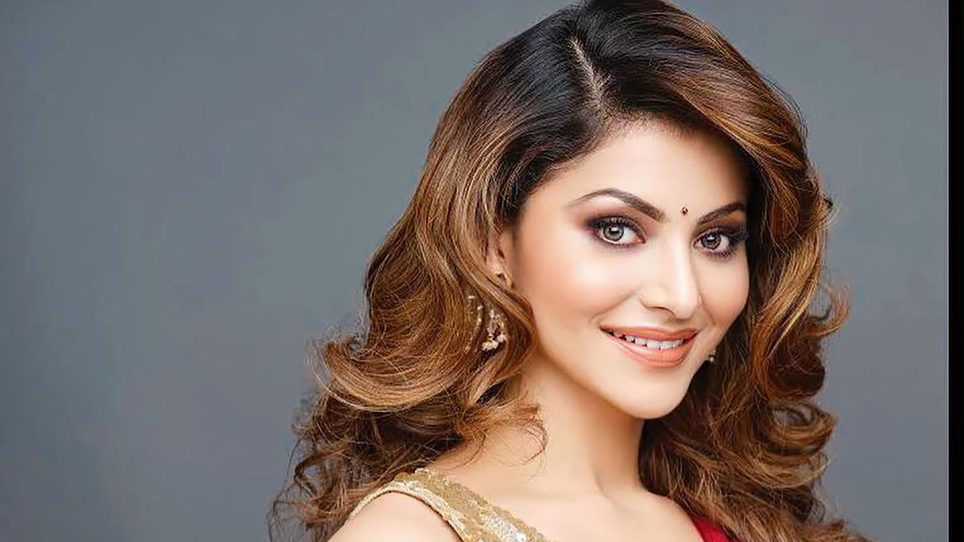 Urvashi Rautela Wallpapers