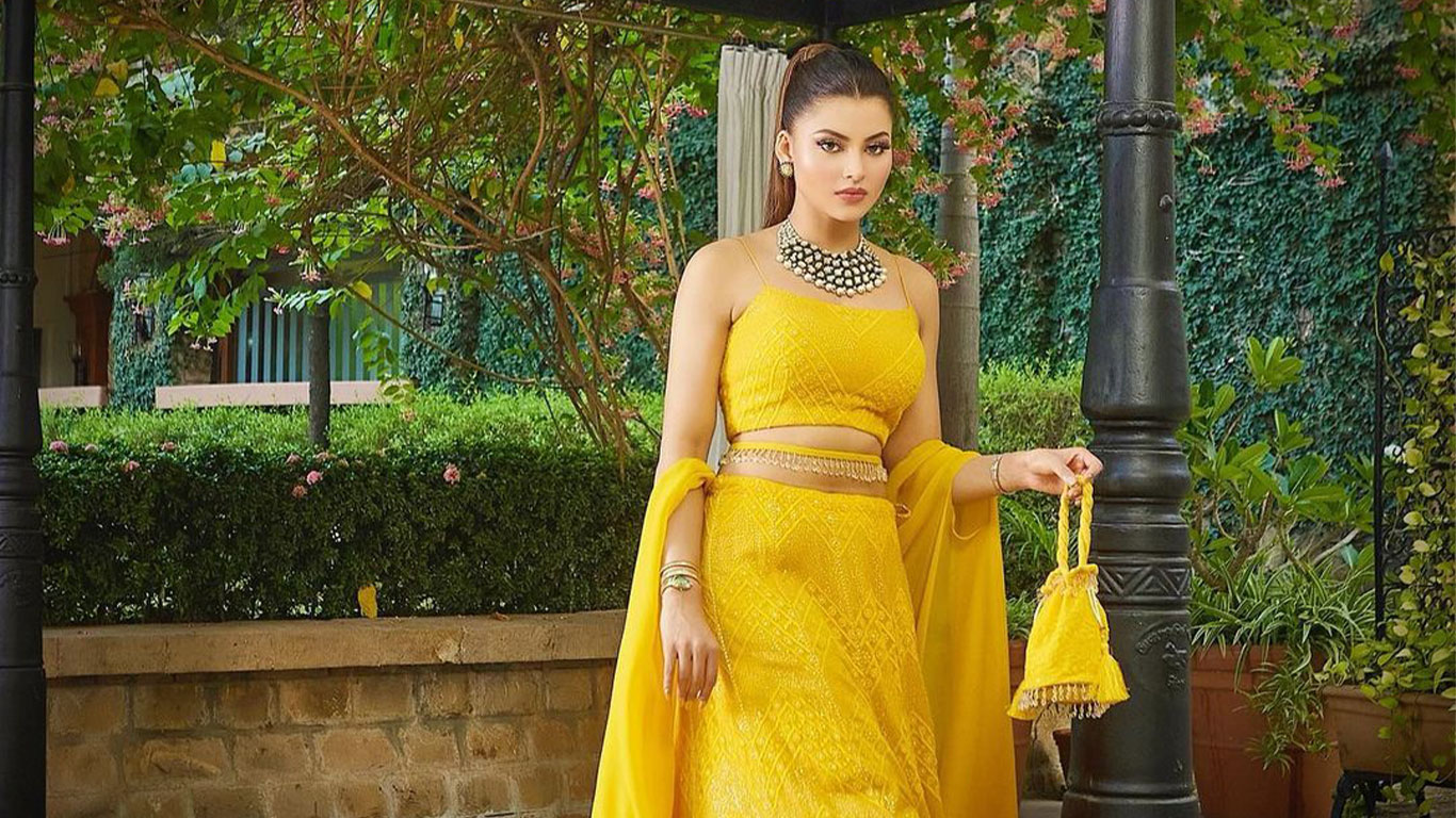 Urvashi Rautela Wallpapers