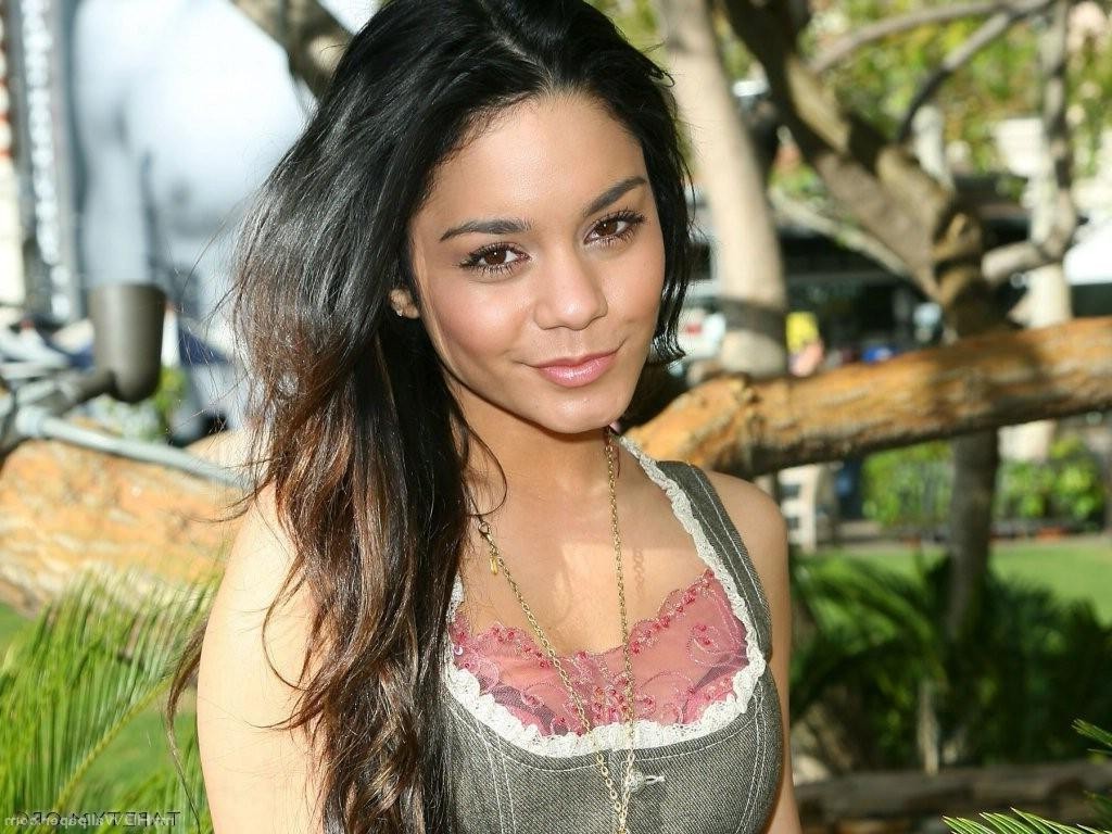 Vanessa Hudgens 2019 Wallpapers