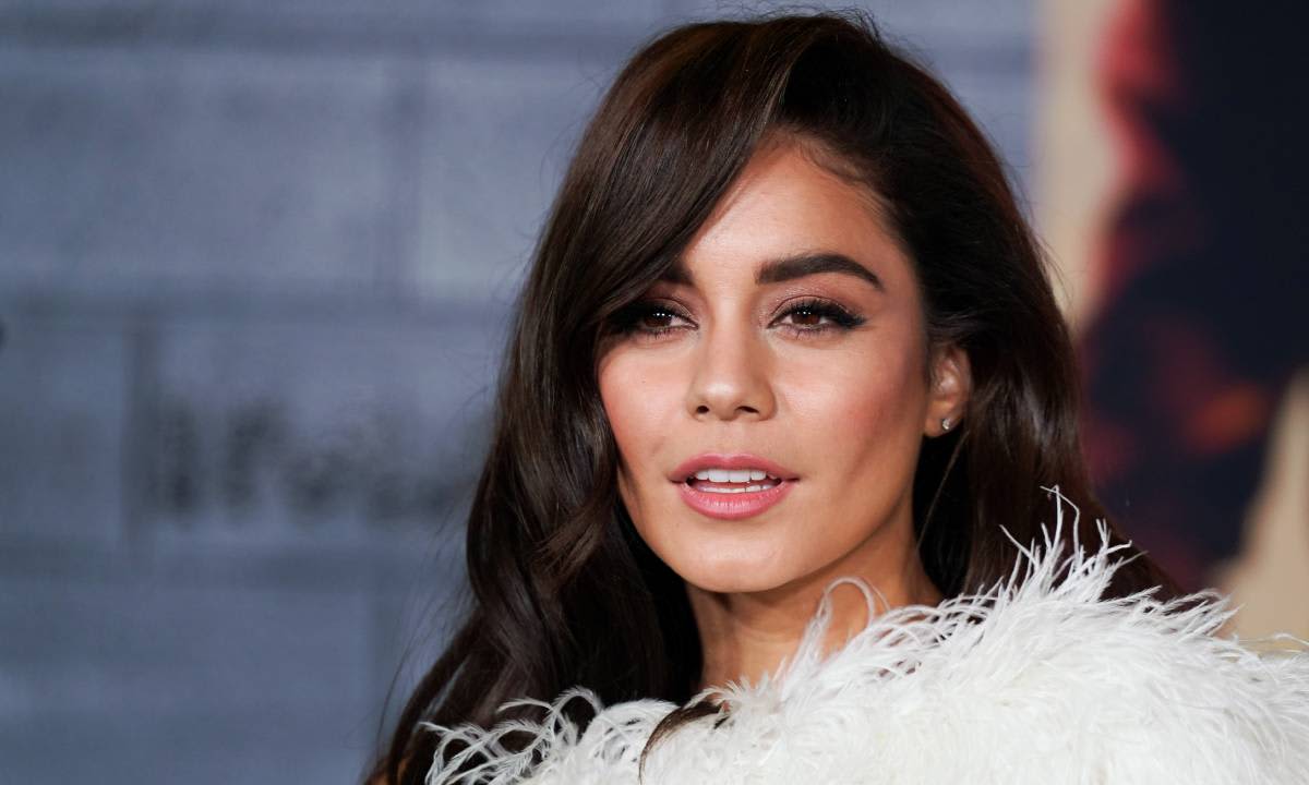 Vanessa Hudgens Movie Actress Wallpapers