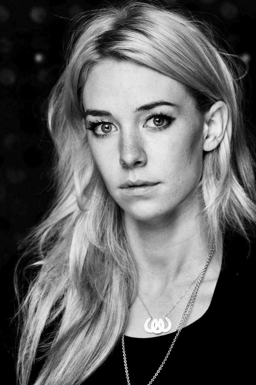 Vanessa Kirby New Wallpapers