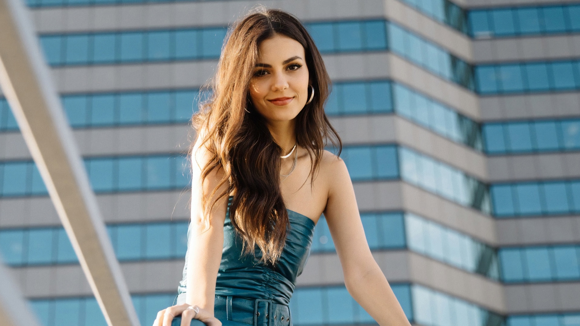 Victoria Justice Brunette Actress And Singer Wallpapers