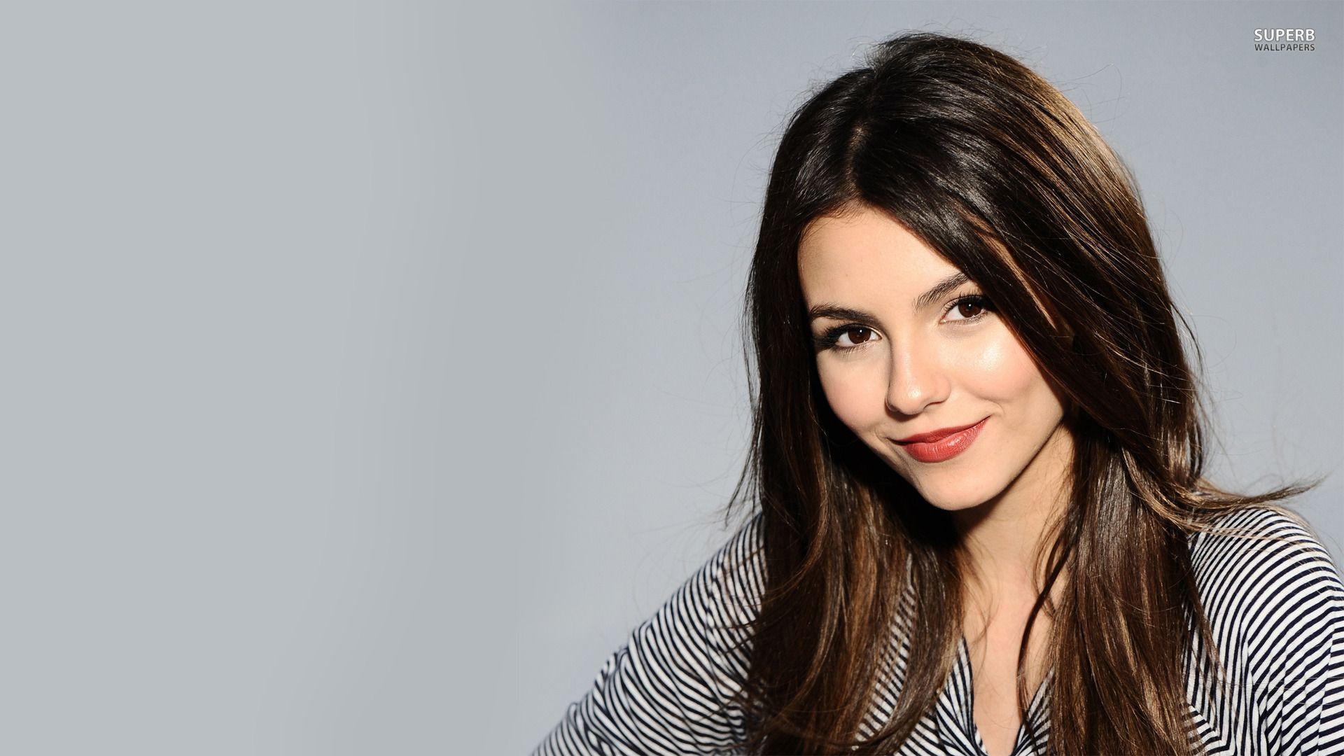 Victoria Justice Photoshoot 2017 Wallpapers