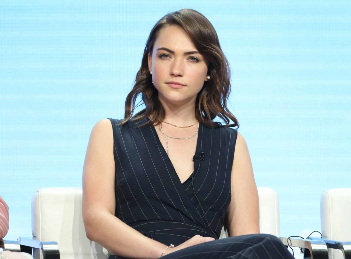 Violett Beane 2018 Summer TCA Portrait Wallpapers