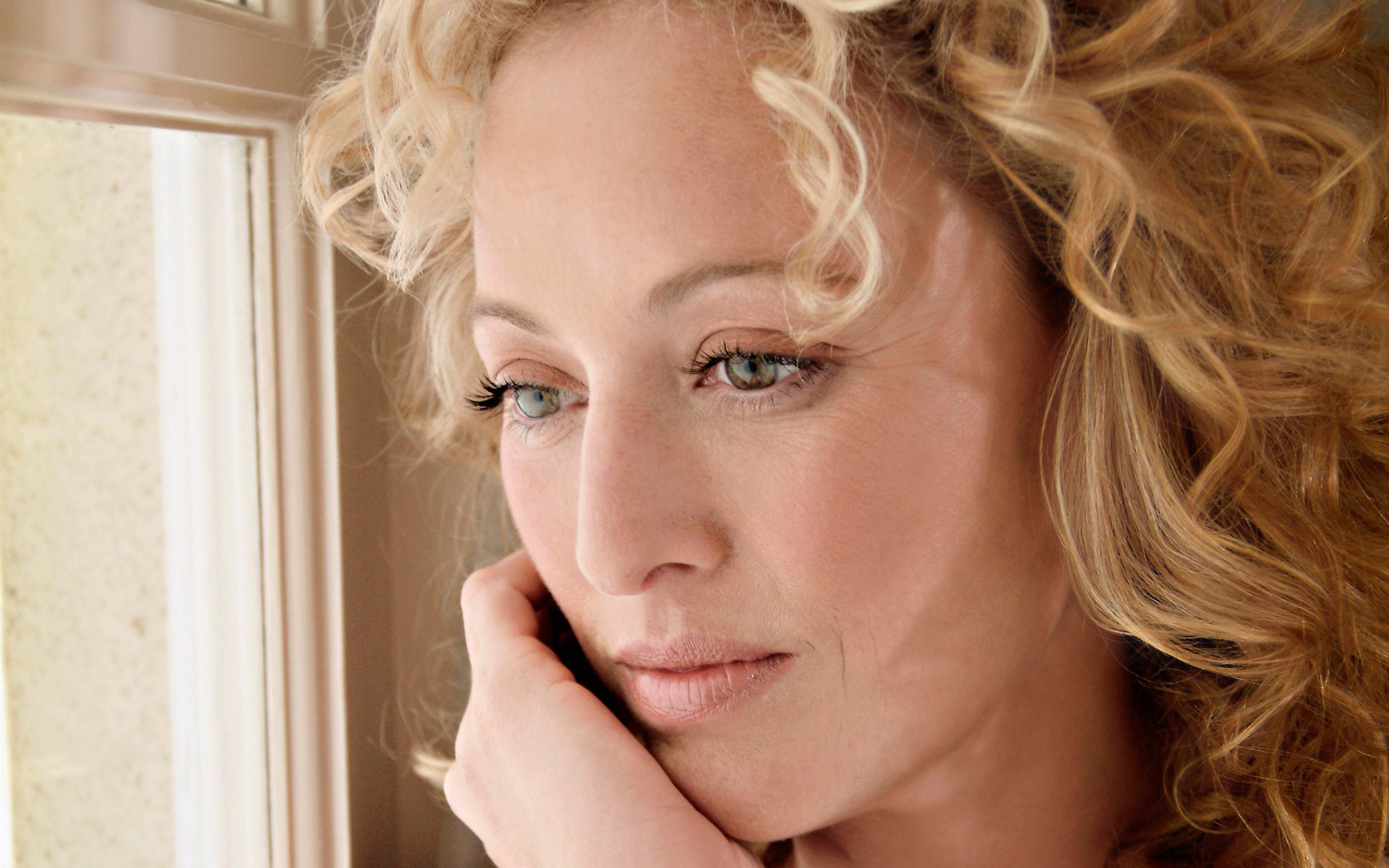 Virginia Madsen Wallpapers