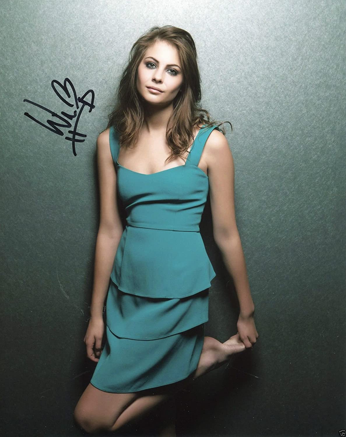 Willa Holland In White Dress Wallpapers