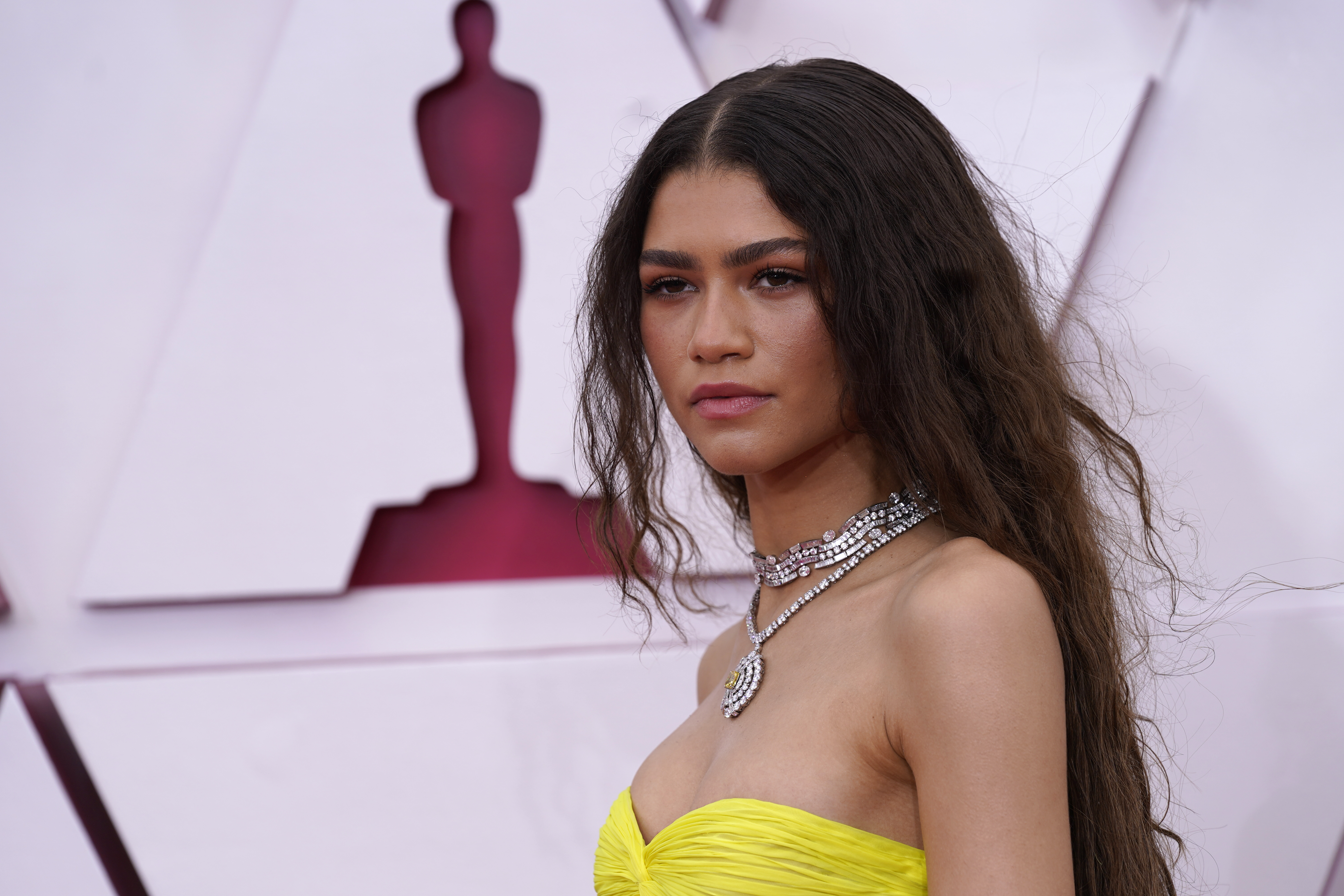 Zendaya Valentino Wallpapers