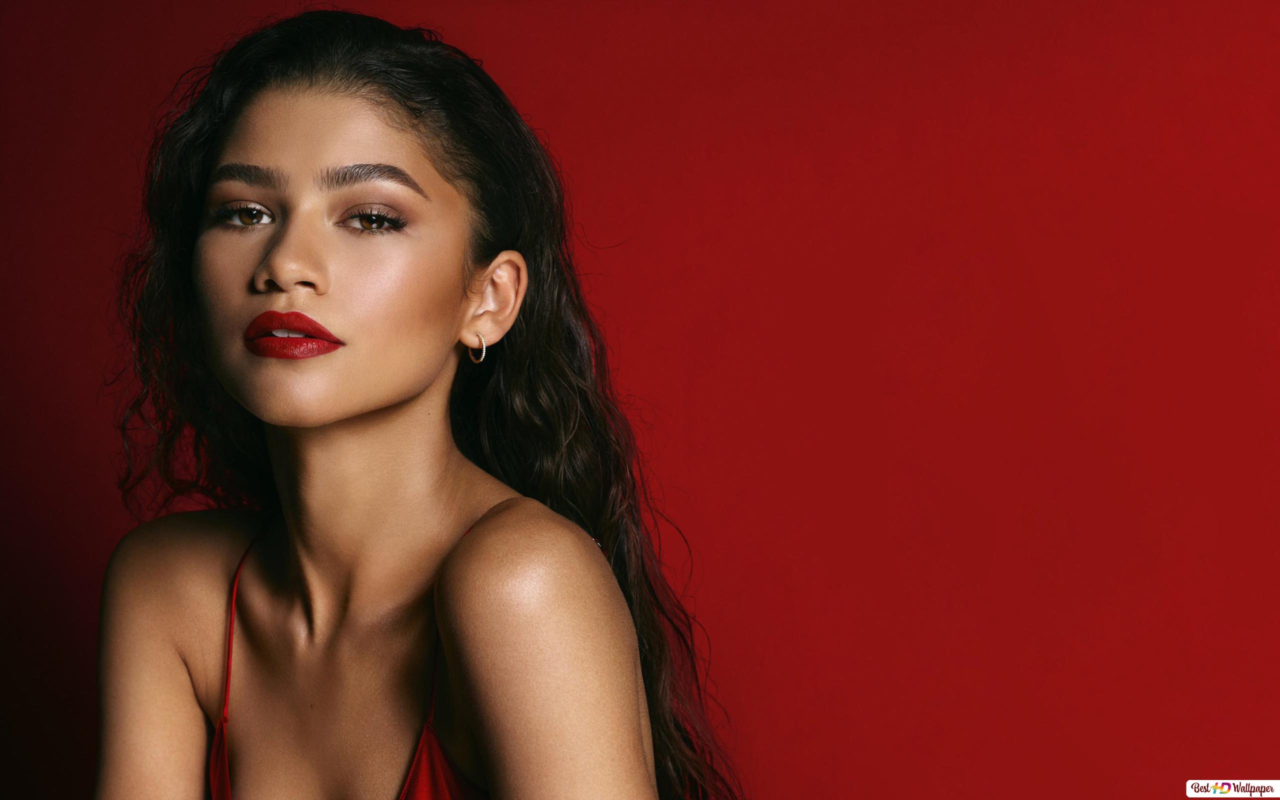 Zendaya Valentino Wallpapers