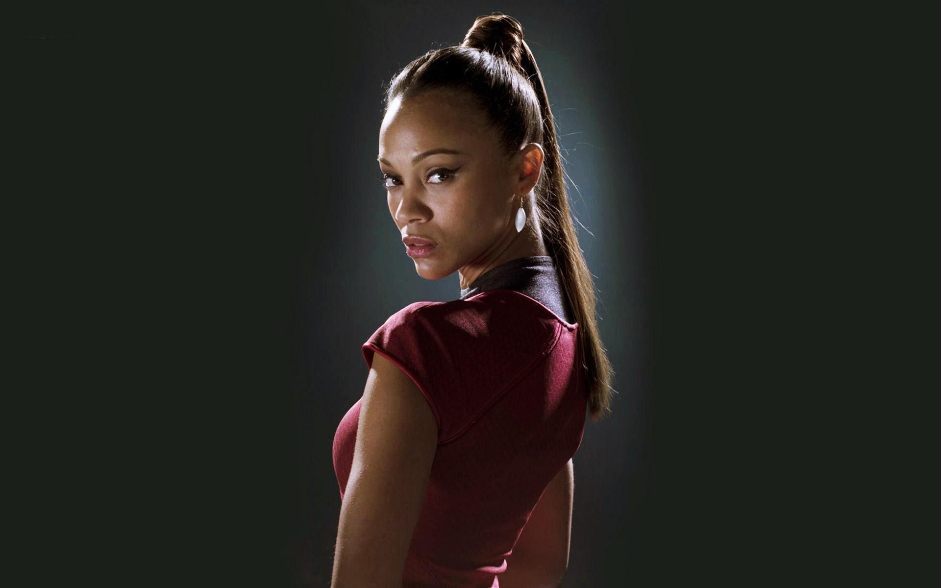 Zoe Saldana 2021 New Wallpapers