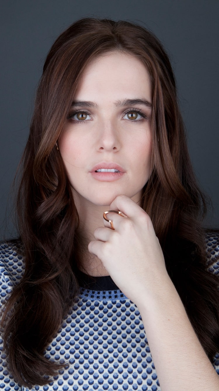 Zoey Deutch 2018 Wallpapers