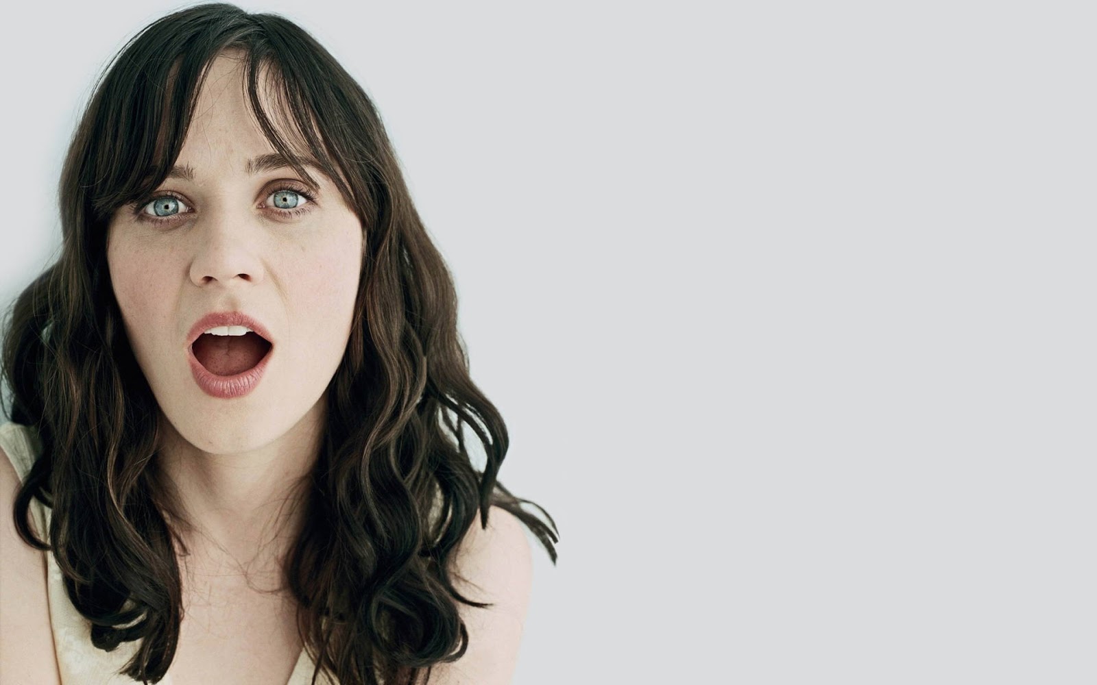 Zooey Deschanel Wallpapers