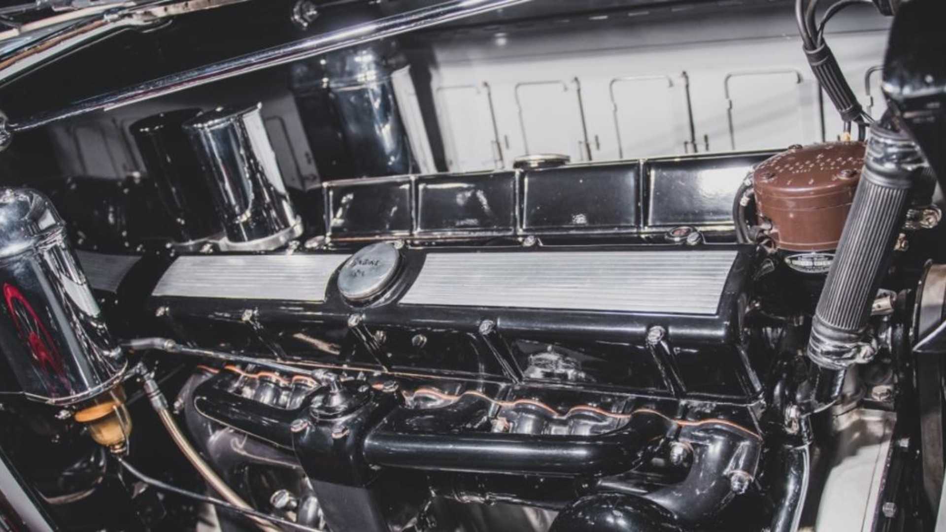 1930 Cadillac V-16 Wallpapers