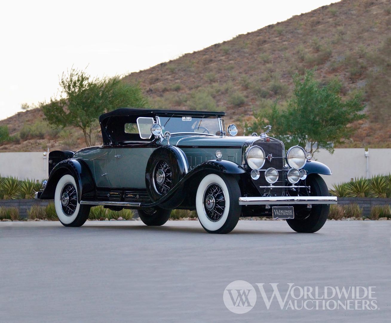 1930 Cadillac V16 Roadster Wallpapers