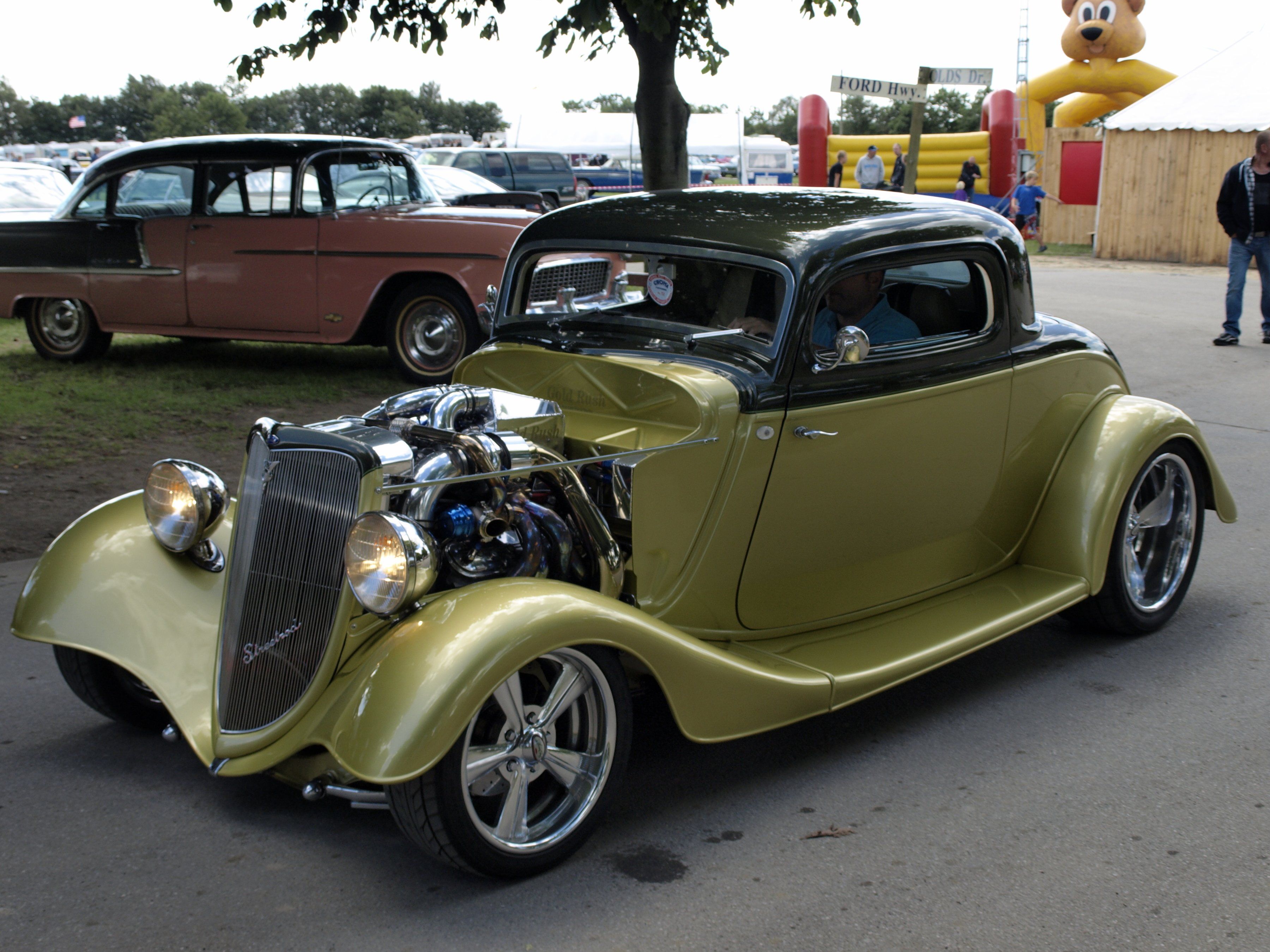 1933 Ford Coupe Wallpapers