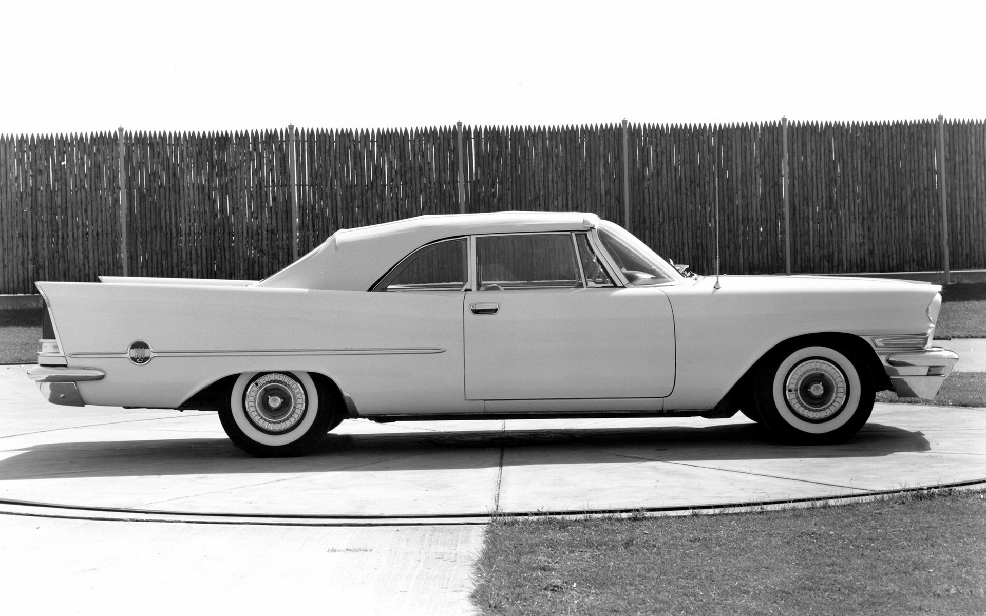 1957 Chrysler 300C Wallpapers