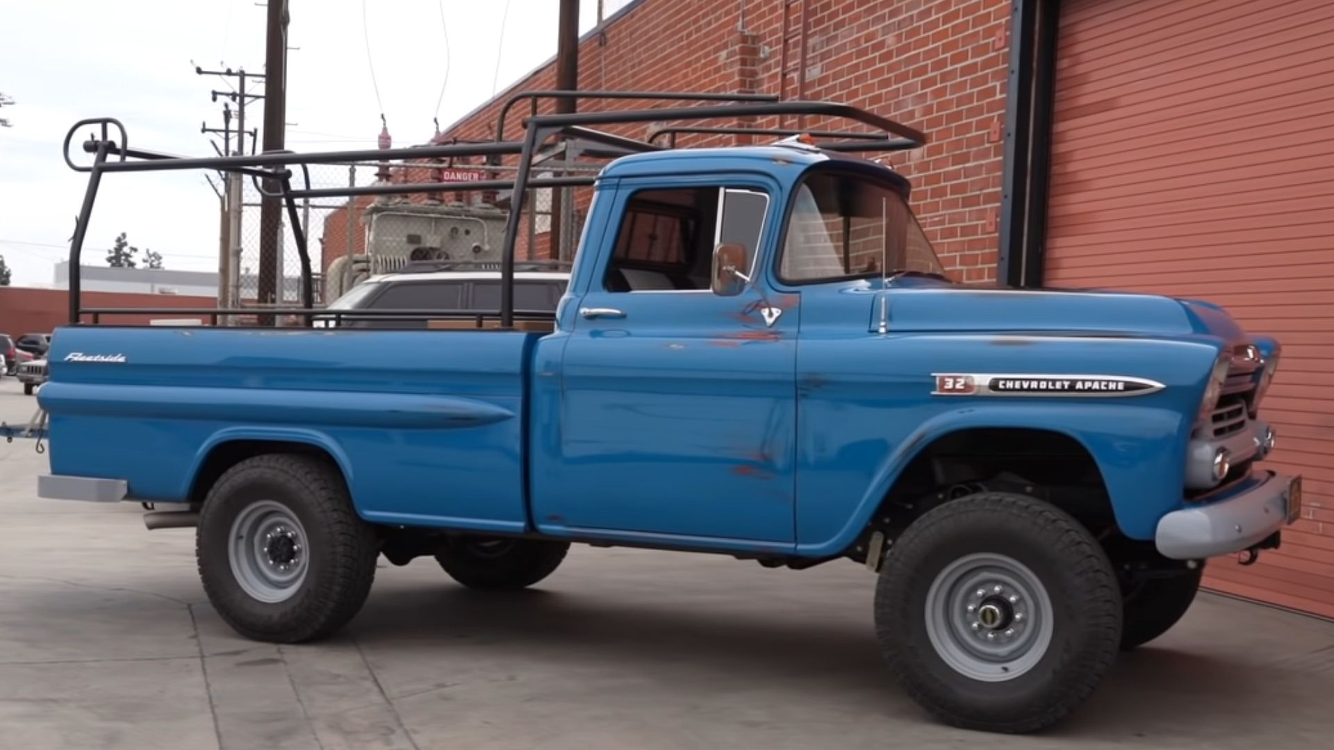 1959 Chevrolet Apache Wallpapers