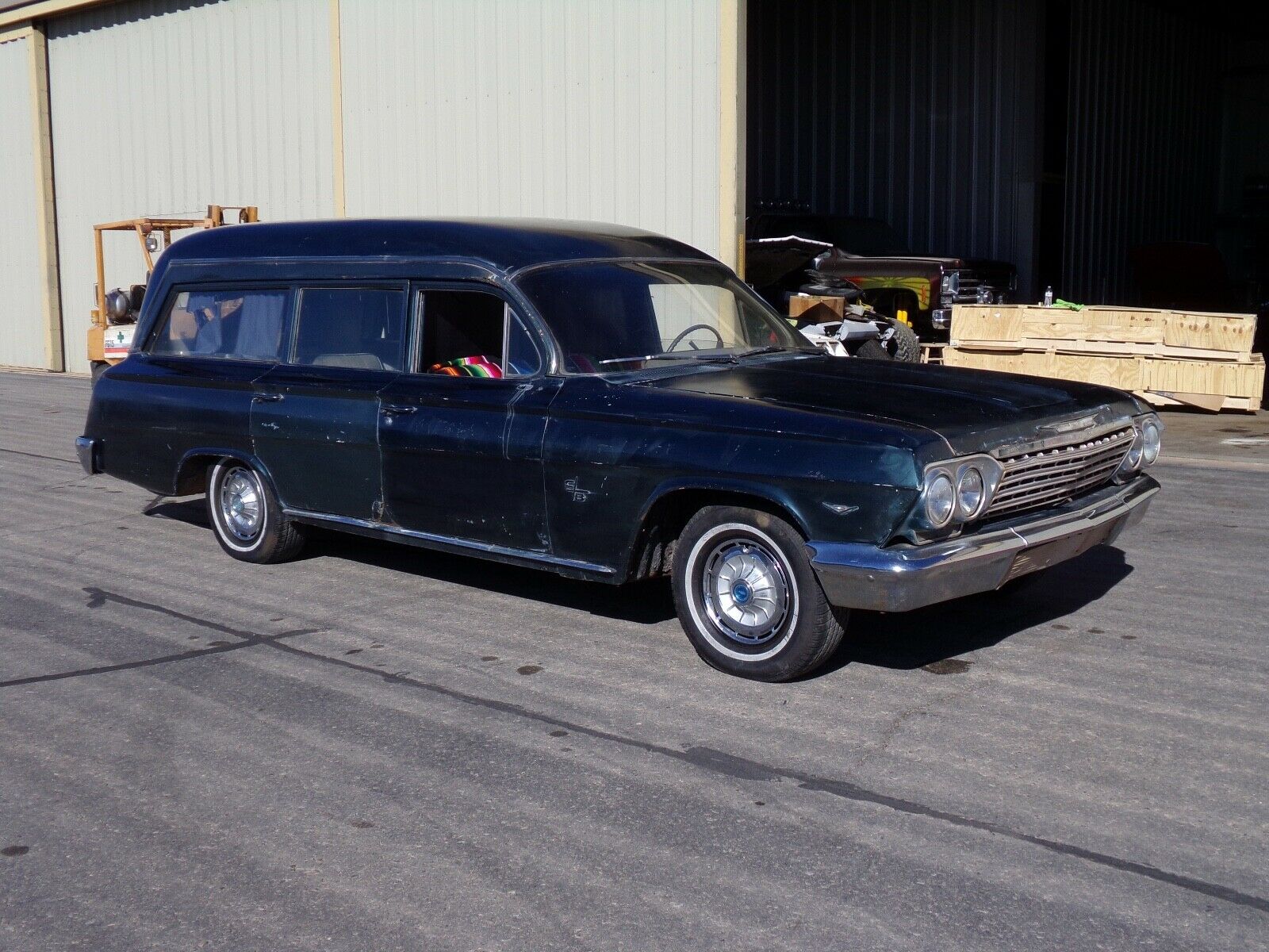 1962 Chevrolet Four-Door Wagon Wallpapers