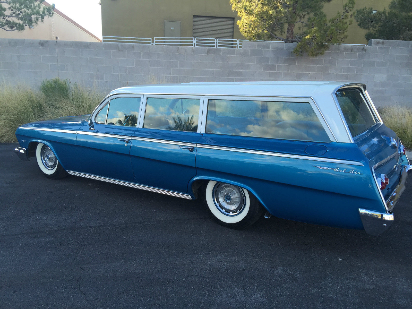 1962 Chevrolet Four-Door Wagon Wallpapers