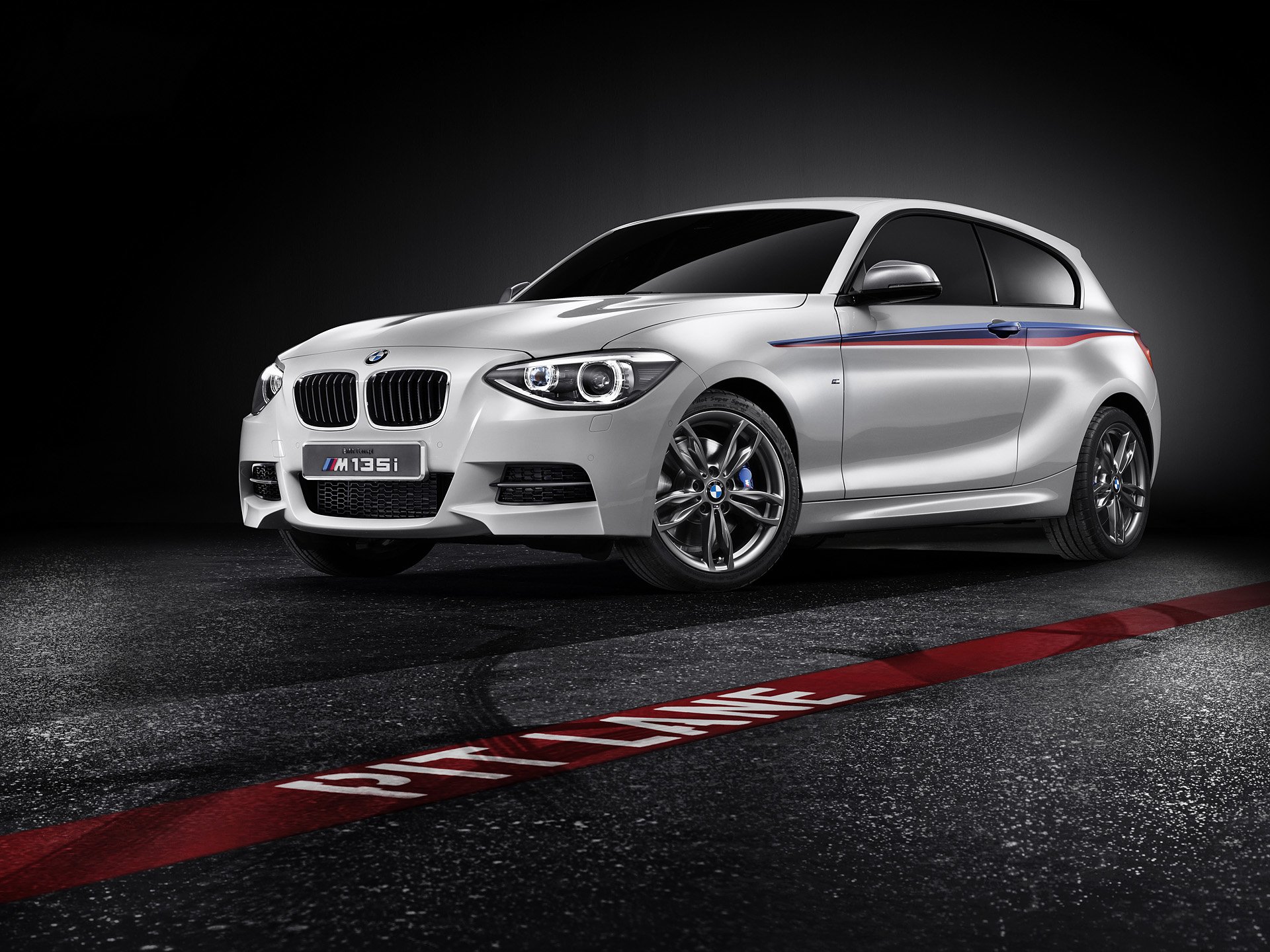 2012 Bmw Concept M135I Wallpapers