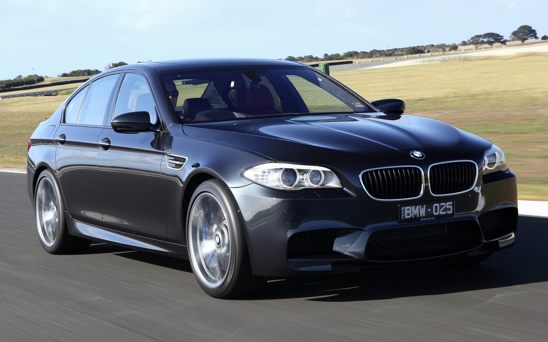 2012 Bmw M5 Wallpapers