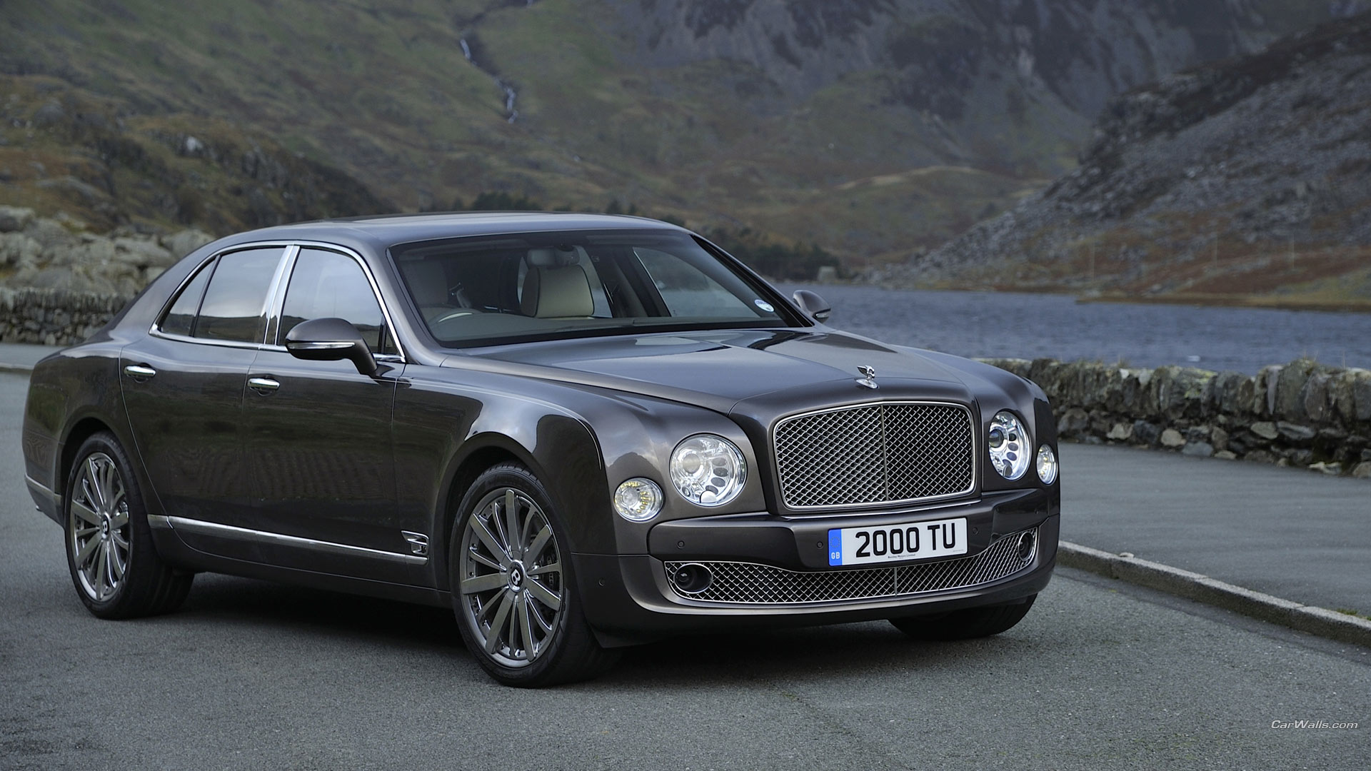 2013 Bentley Mulsanne Wallpapers