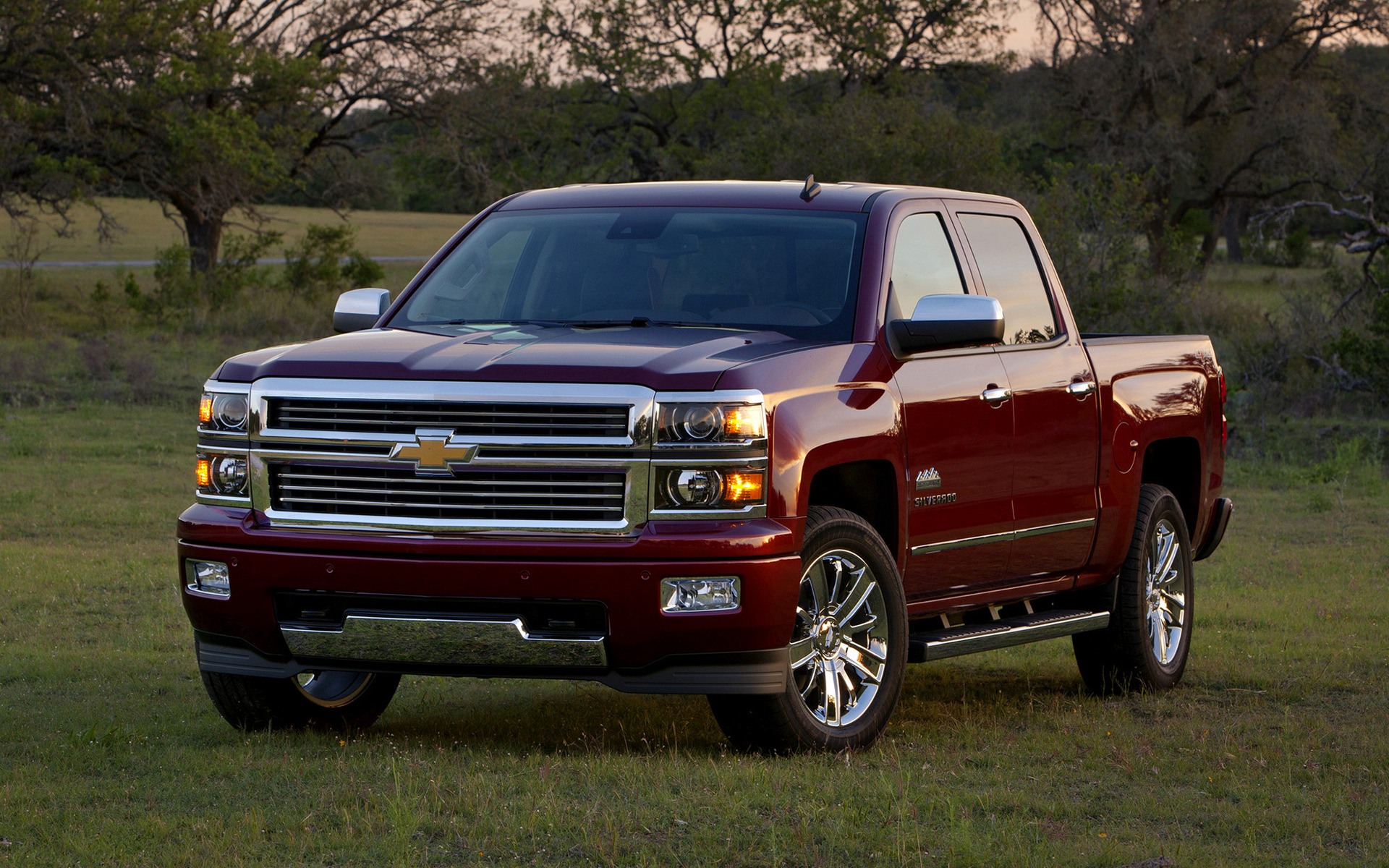 2013 Chevrolet Silverado High Country Crew Cab Wallpapers