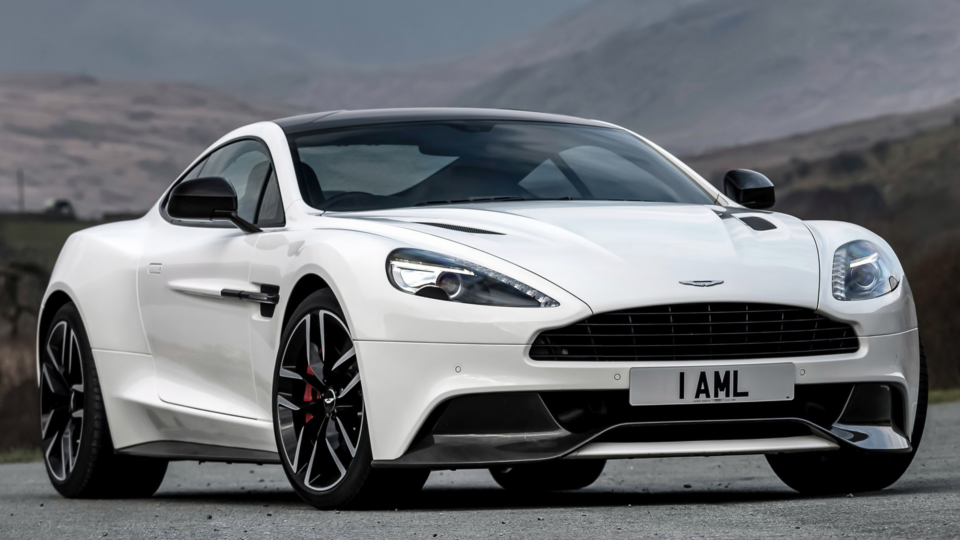 2014 Aston Martin Vanquish Volante Wallpapers