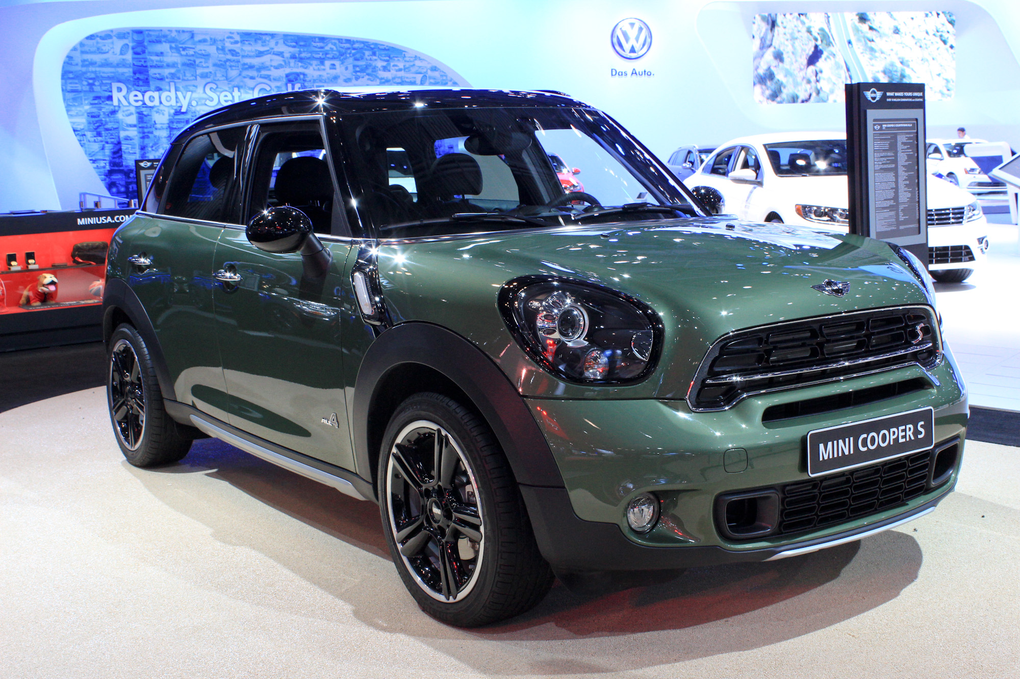 2014 Mini Paceman Adventure Wallpapers