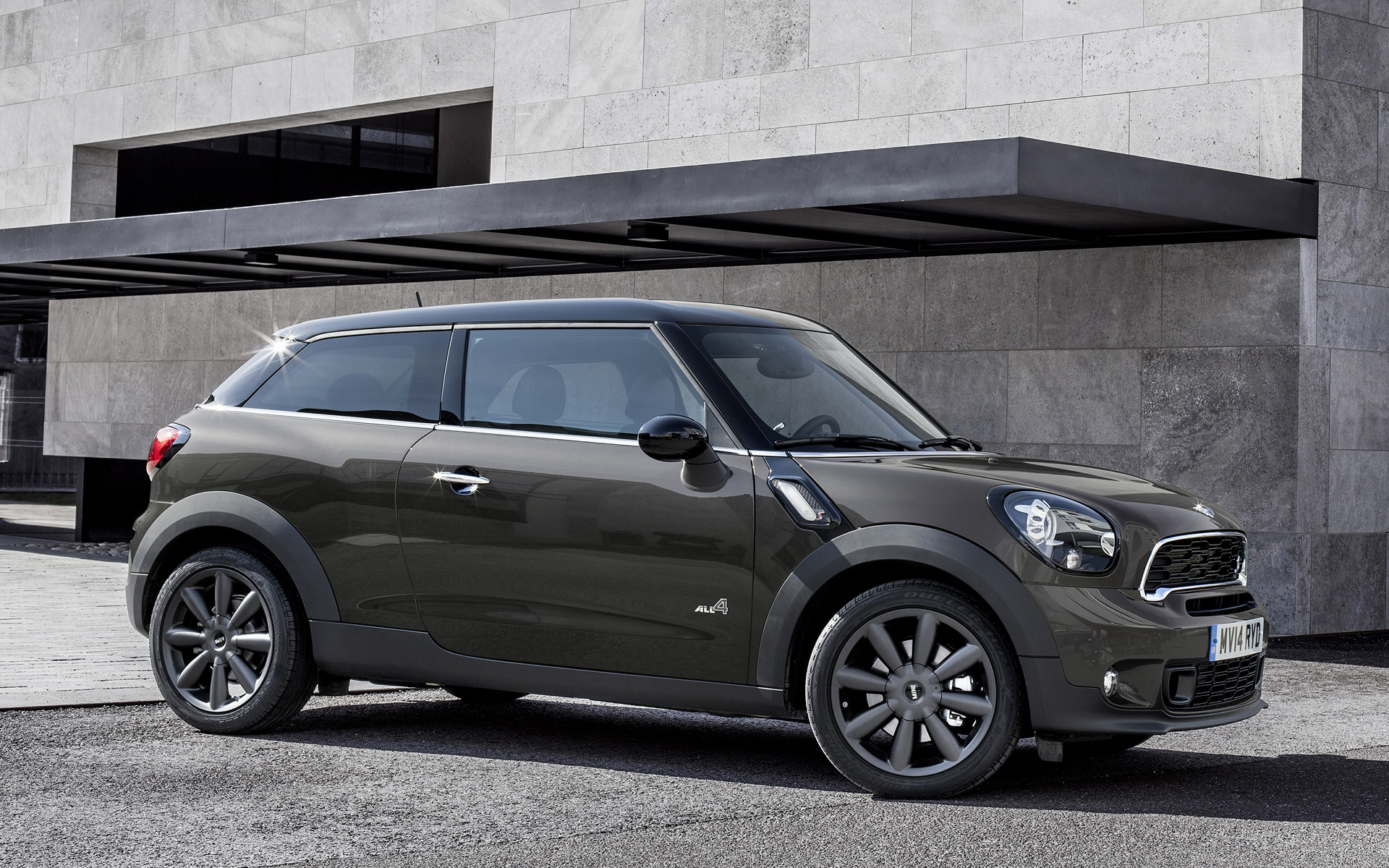 2014 Mini Paceman Adventure Wallpapers