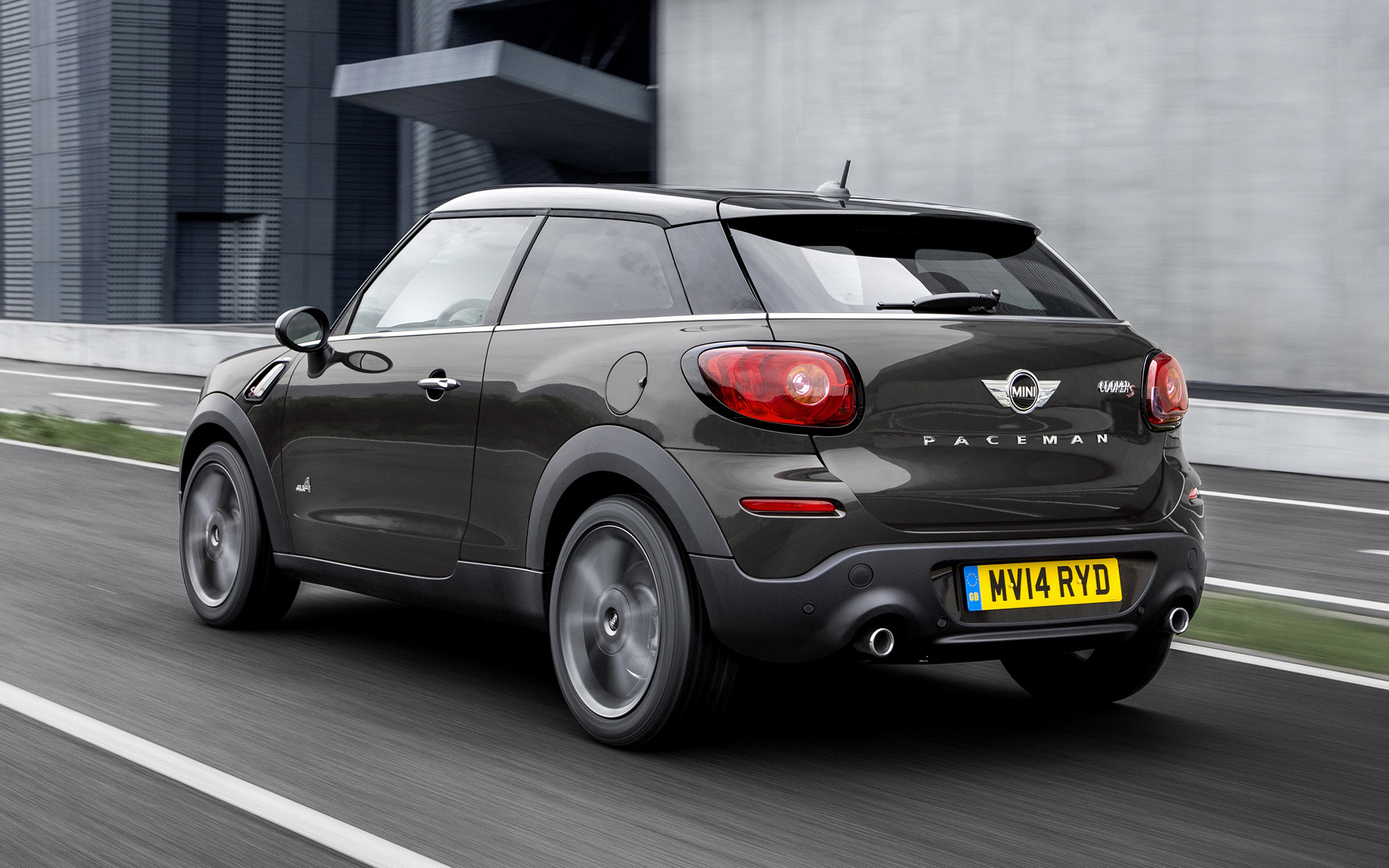 2014 Mini Paceman Adventure Wallpapers