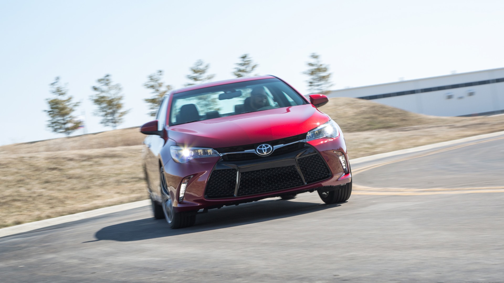 2015 Toyota Camry Wallpapers