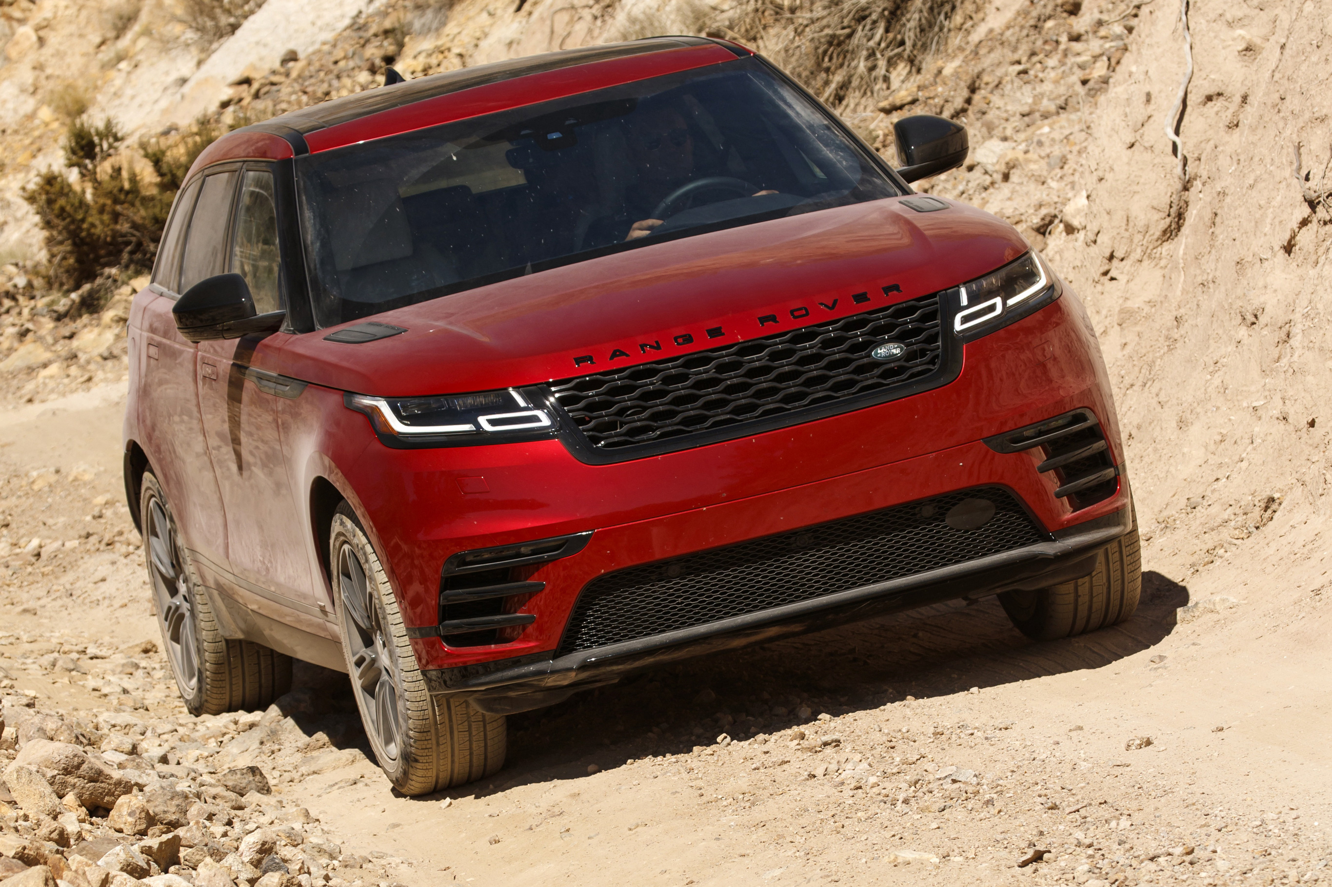 2018 Range Rover Velar R Dynamic Wallpapers