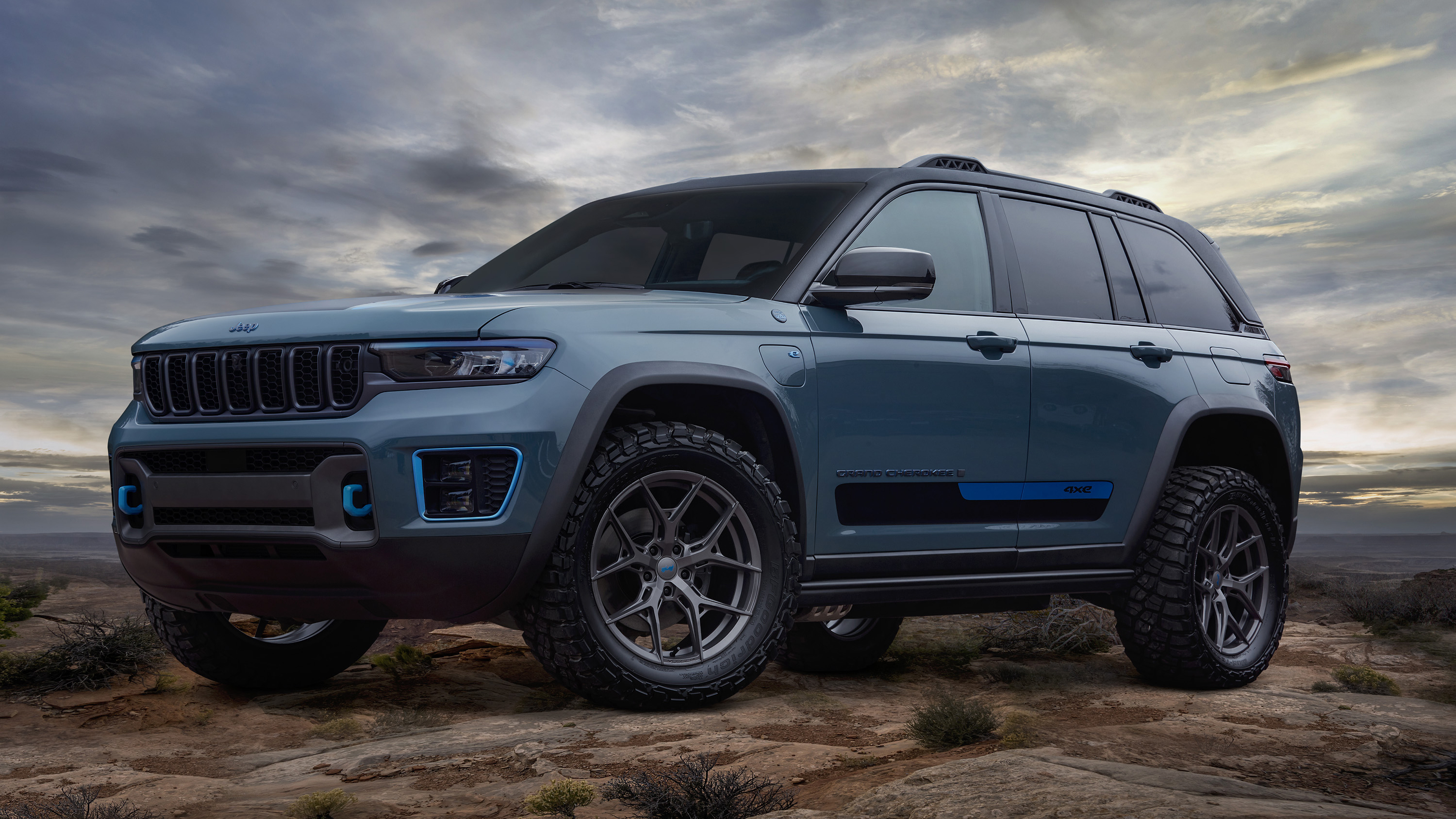 2022 Jeep Grand Cherokee Trailhawk Wallpapers