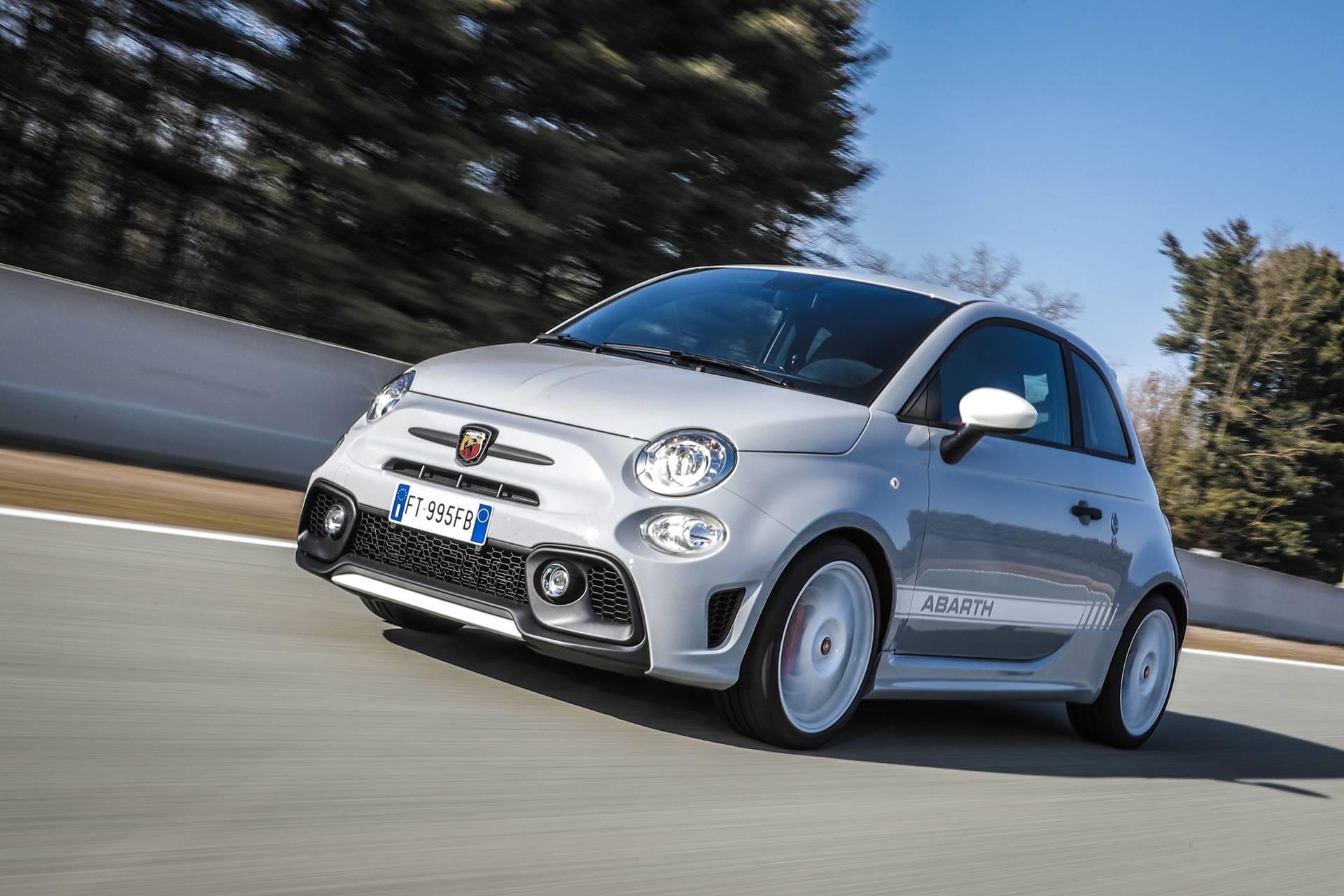 Abarth 595 Wallpapers