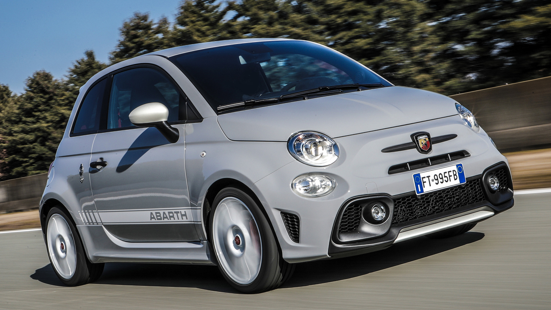 Abarth 595 Wallpapers