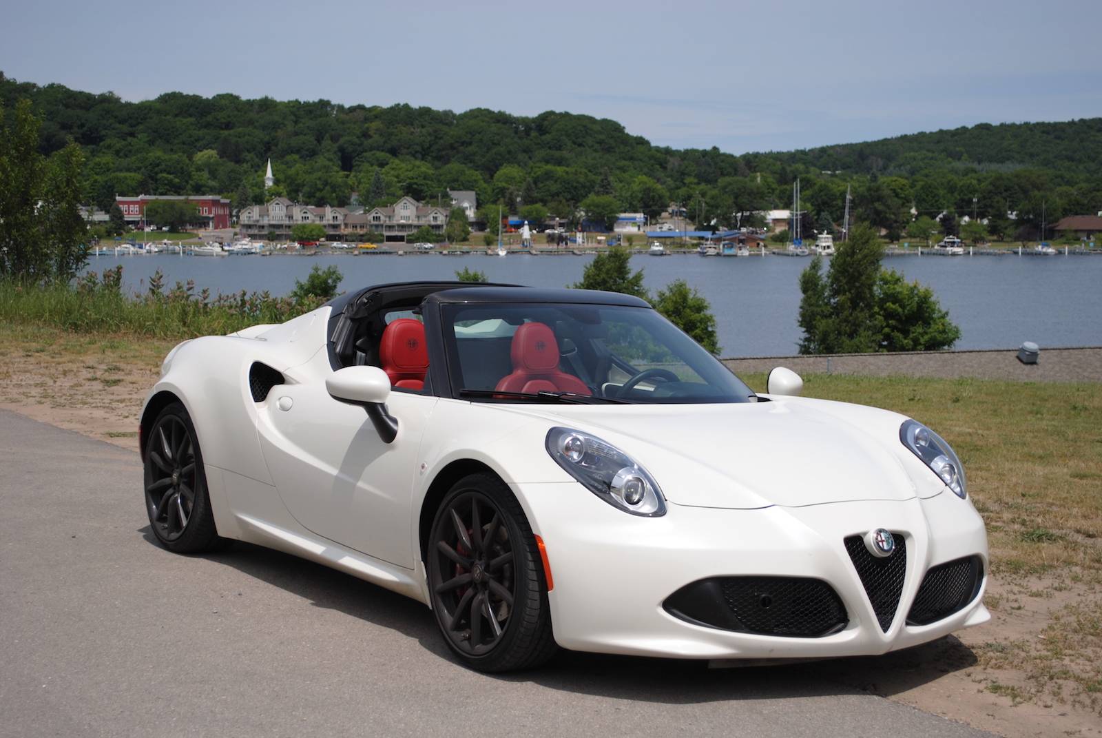 Alfa Romeo 4C Wallpapers