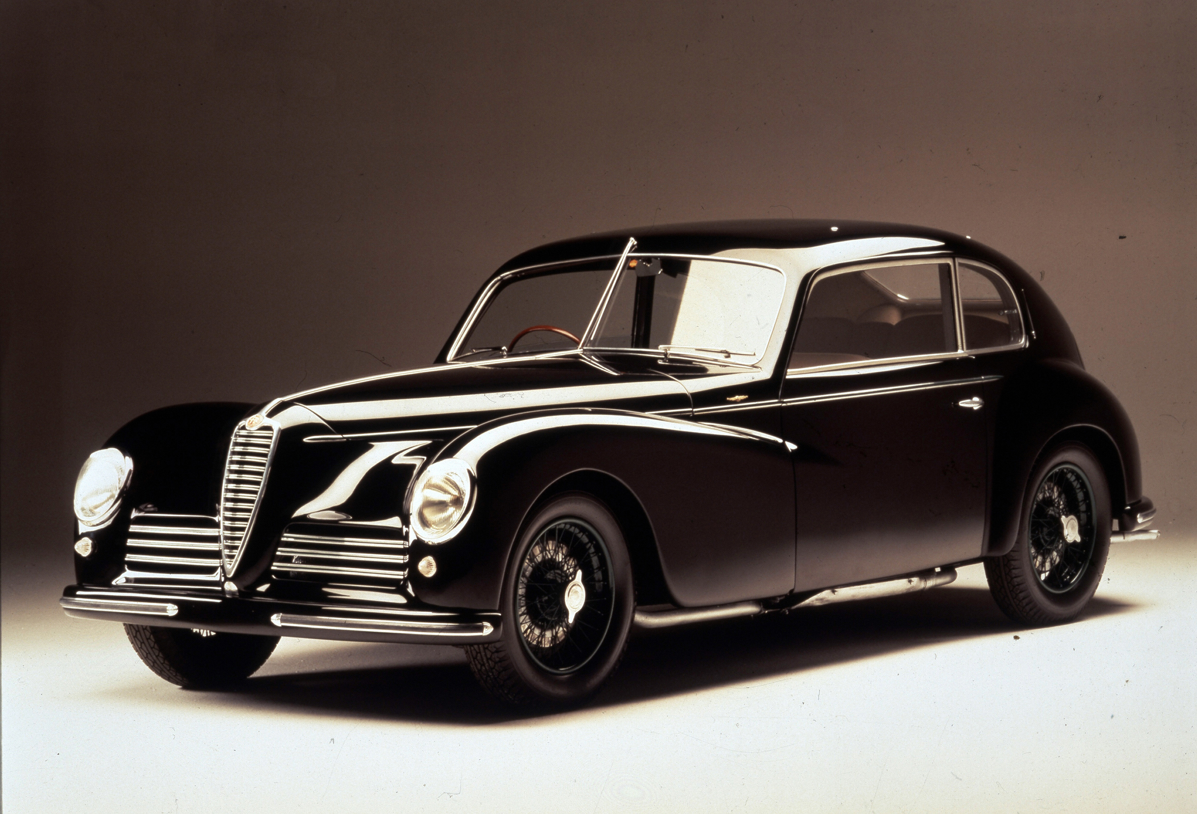 Alfa Romeo 6C 2500 Wallpapers