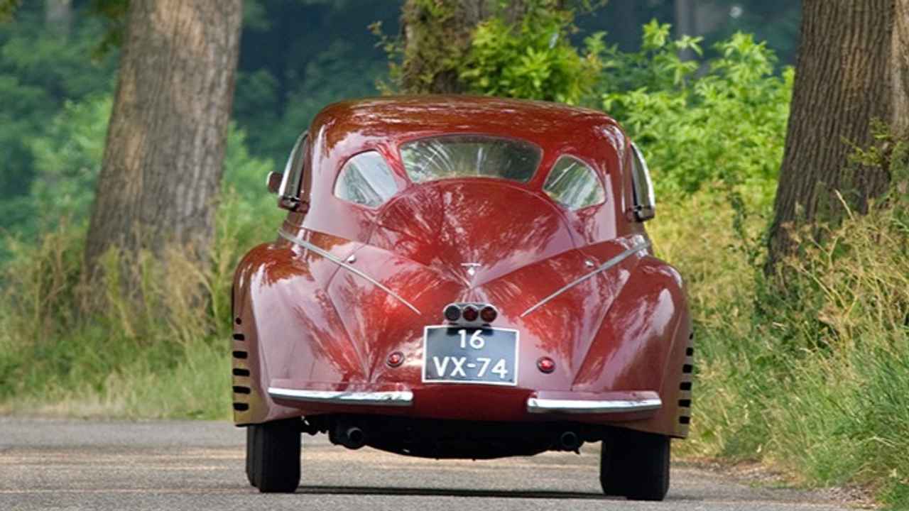 Alfa Romeo 8C 2900B Touring Berlinetta Wallpapers