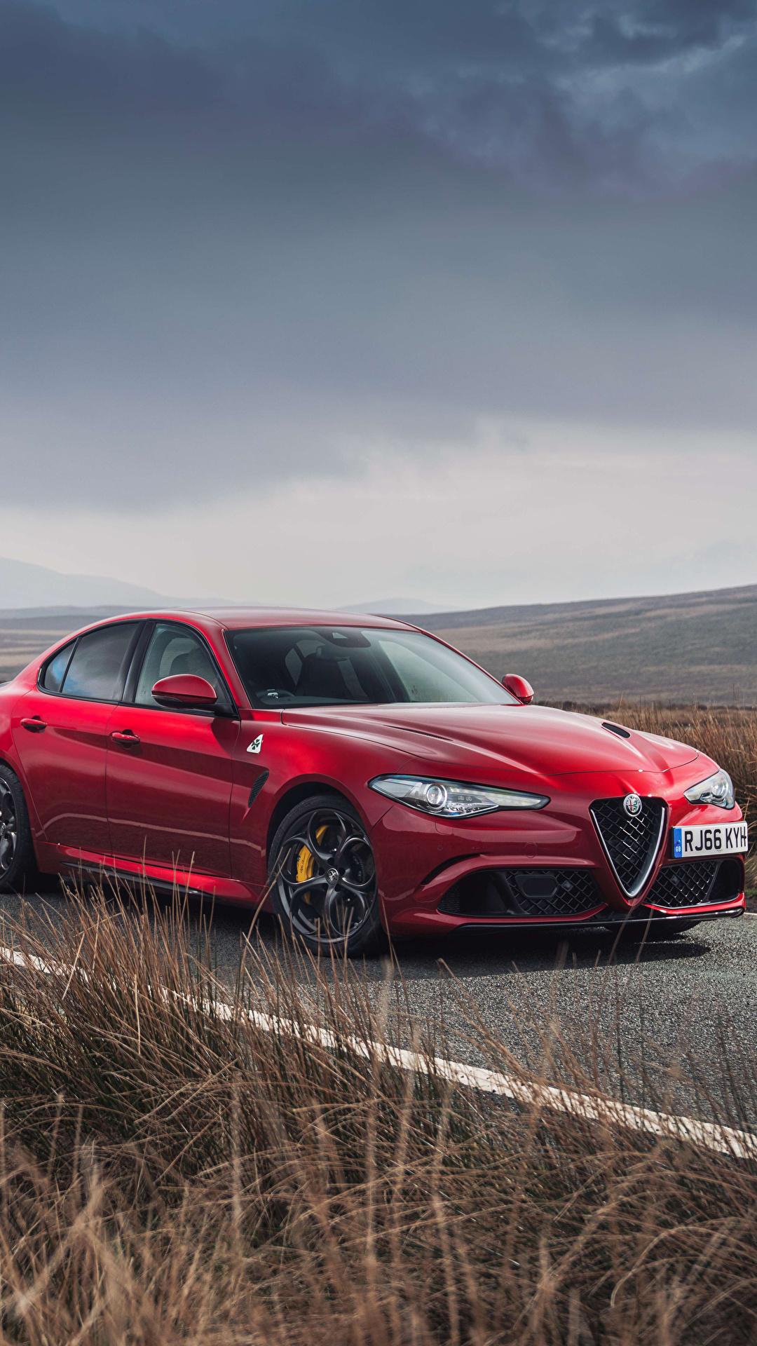 Alfa Romeo Giulia Wallpapers